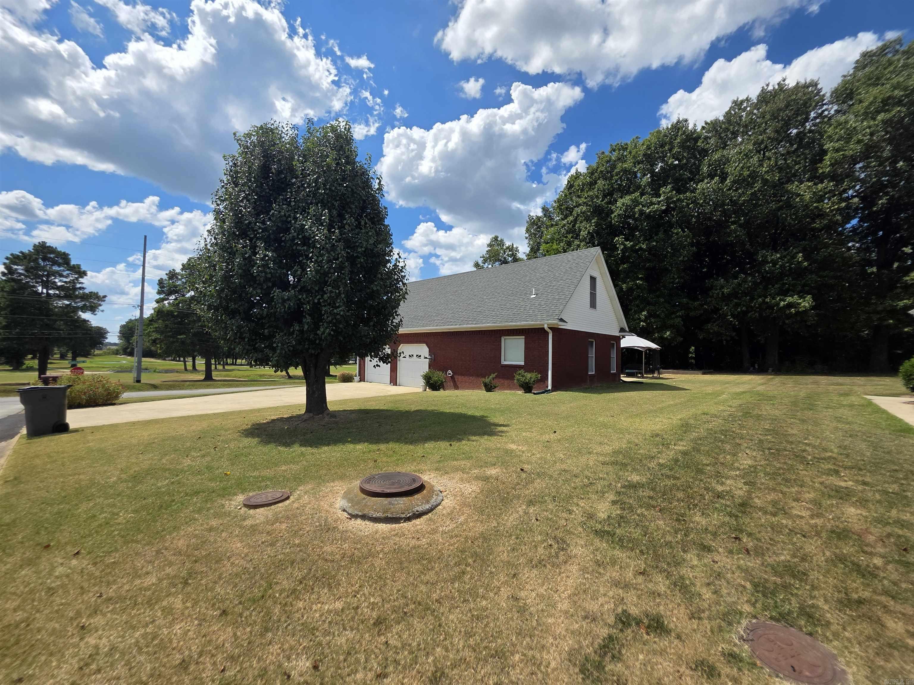 2301 Country Club Rd  Paragould, AR