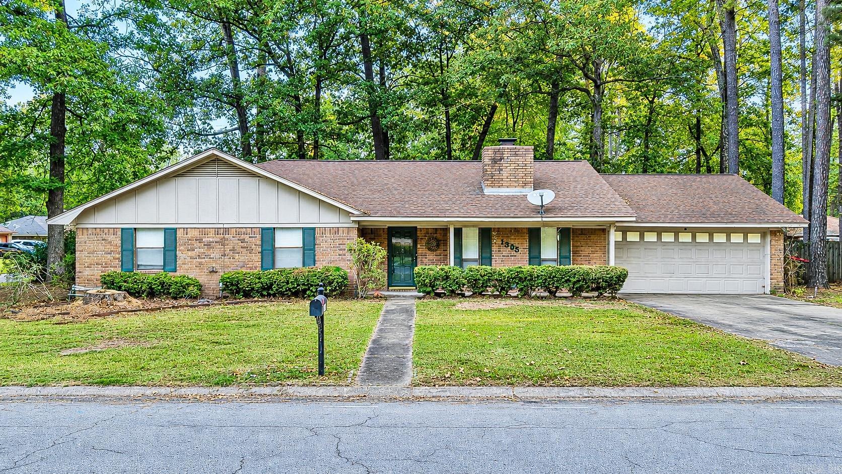 1305 War Eagle  Pine Bluff, AR