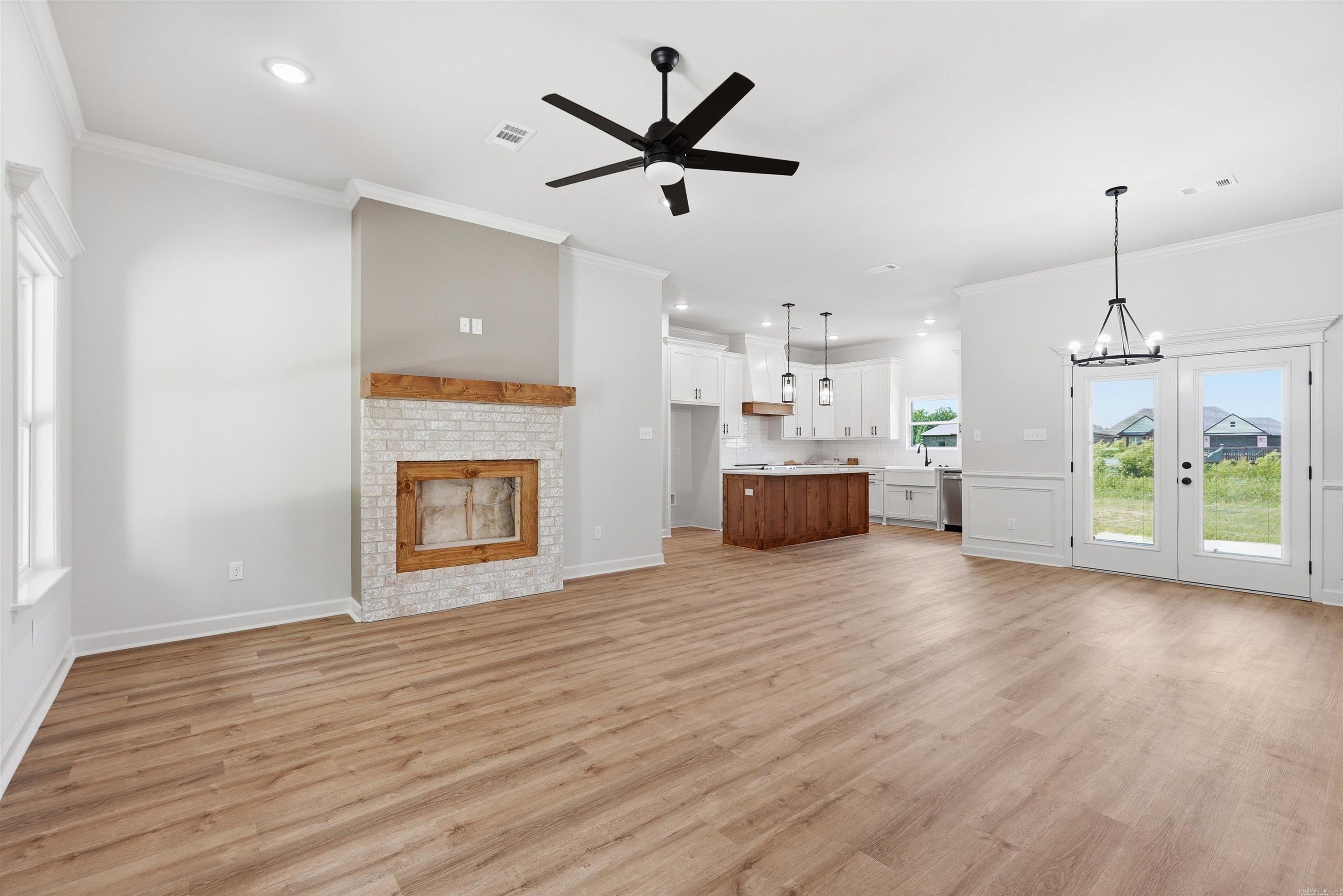 from previous listing with same floor plan