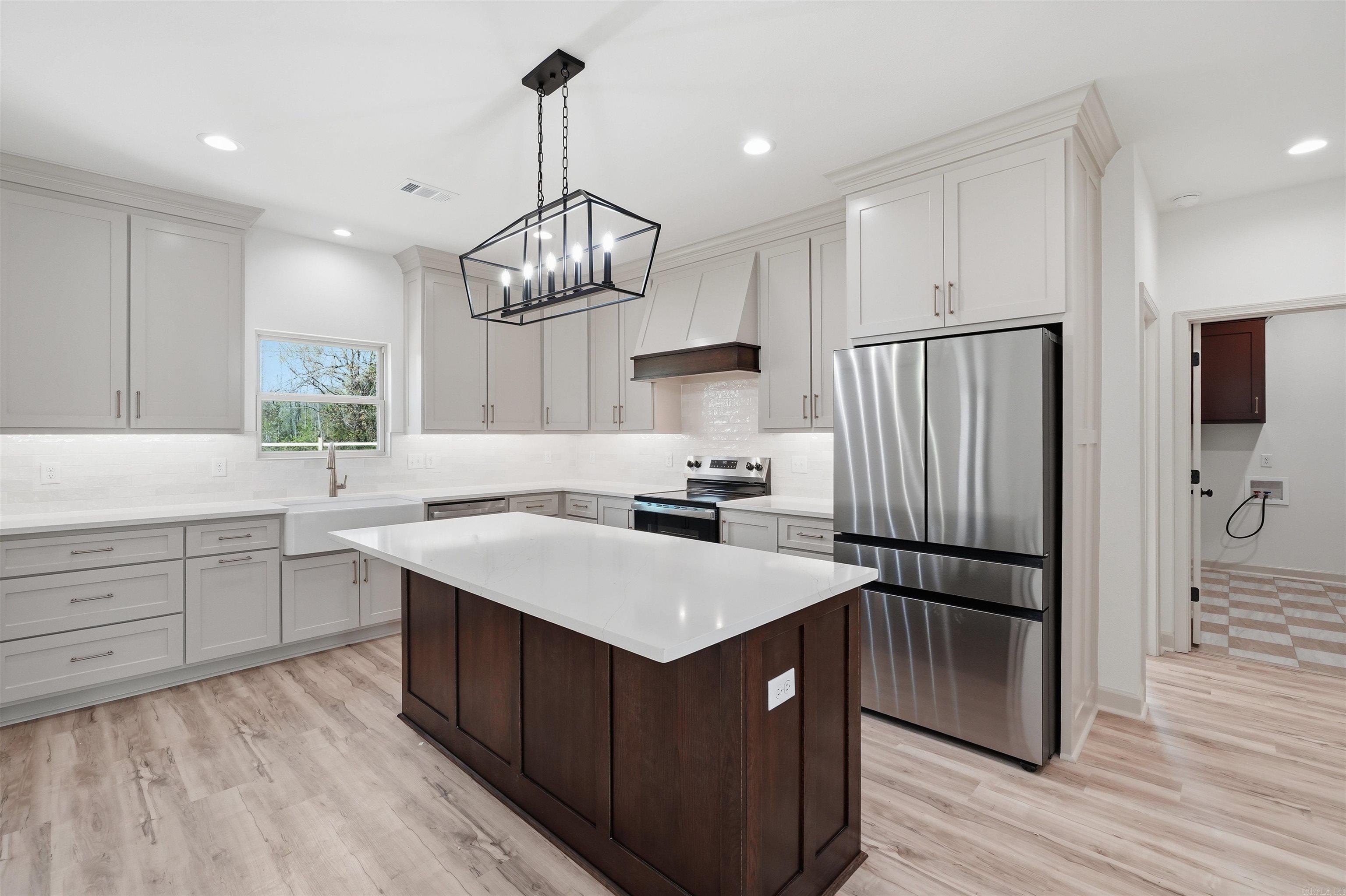 from previous listing with same floor plan