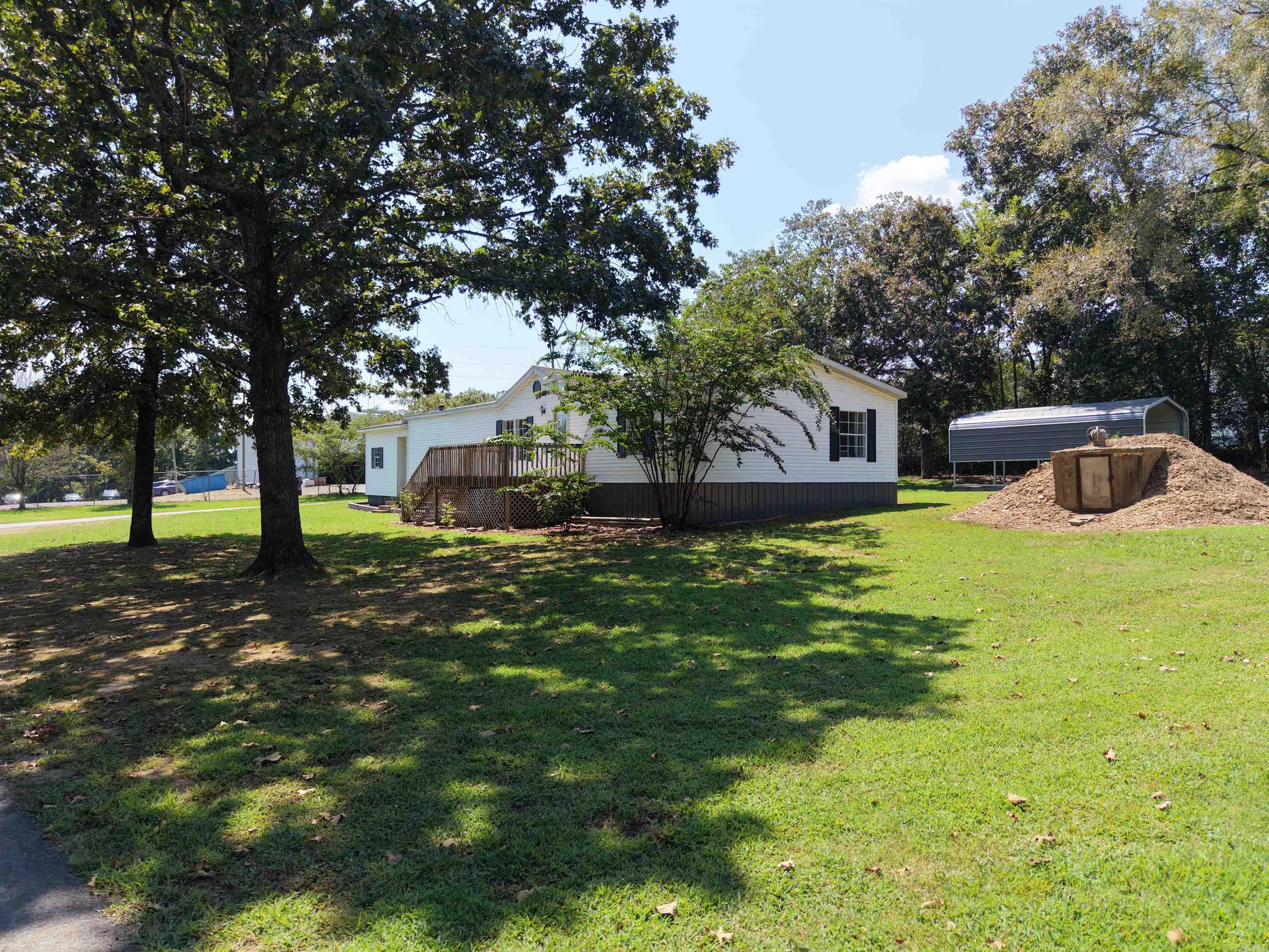 545 H  Clinton, AR