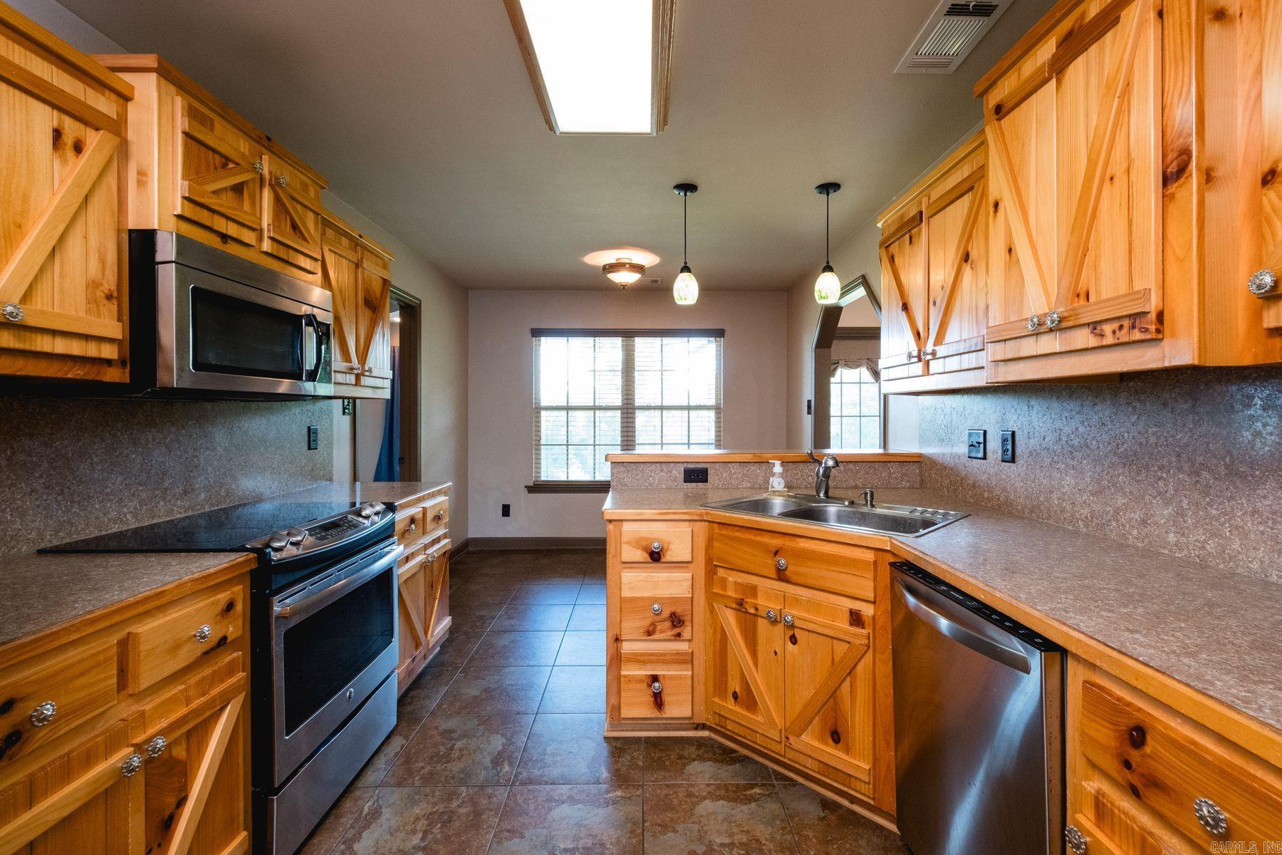 4951 Dixie Lane  Benton, AR