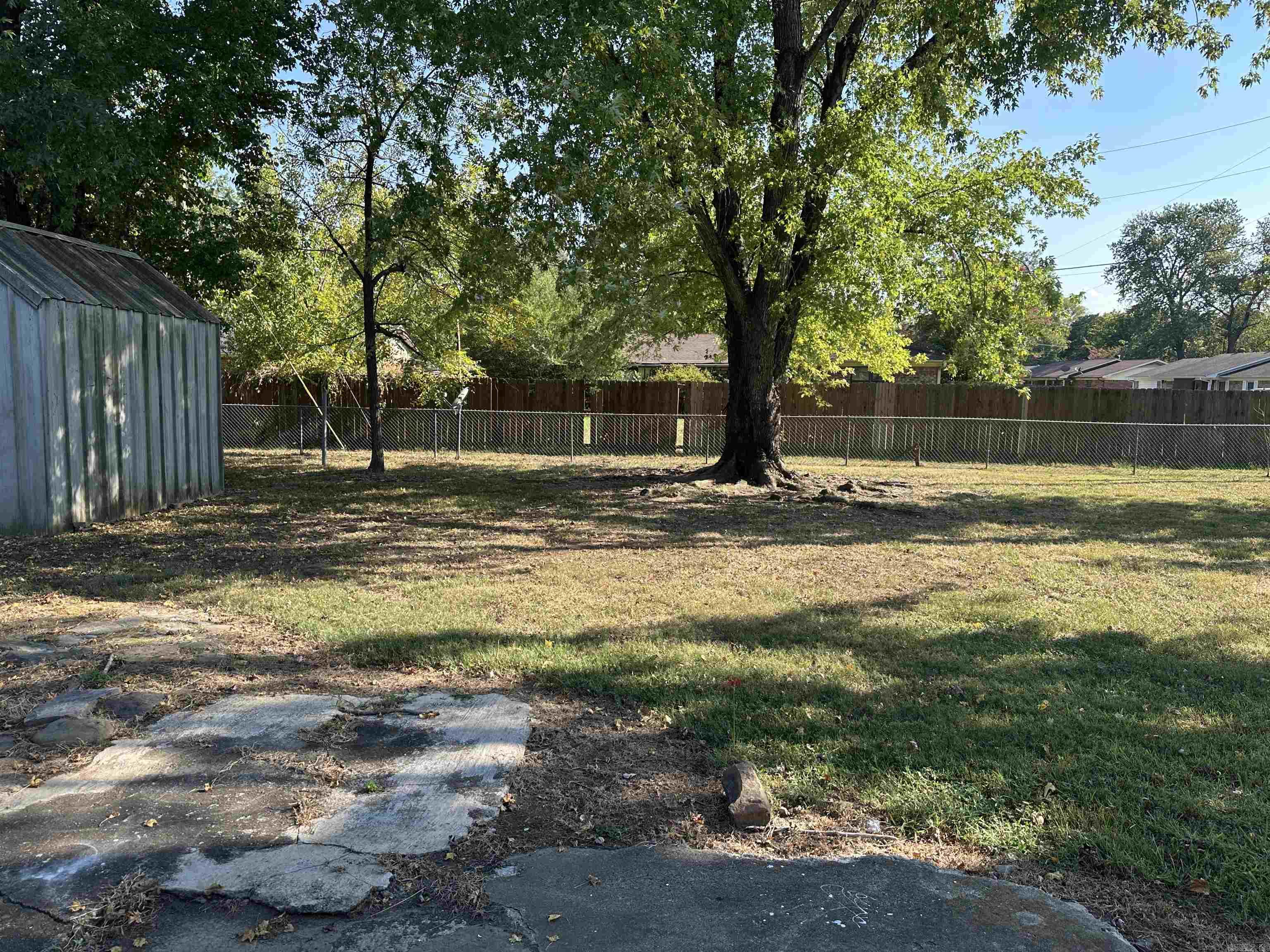 2102 E 14th  Russellville, AR