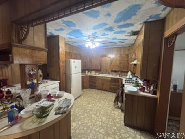 205 Patterson  Naples, TX