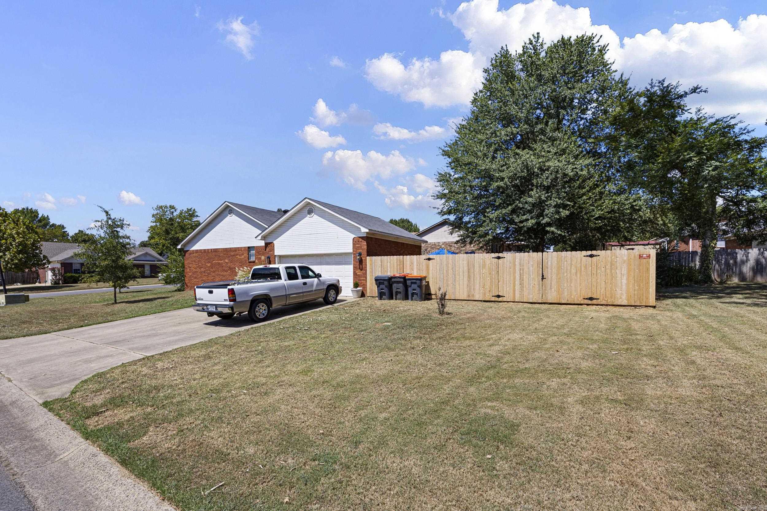2111 S Ithaca Ave  Russellville, AR