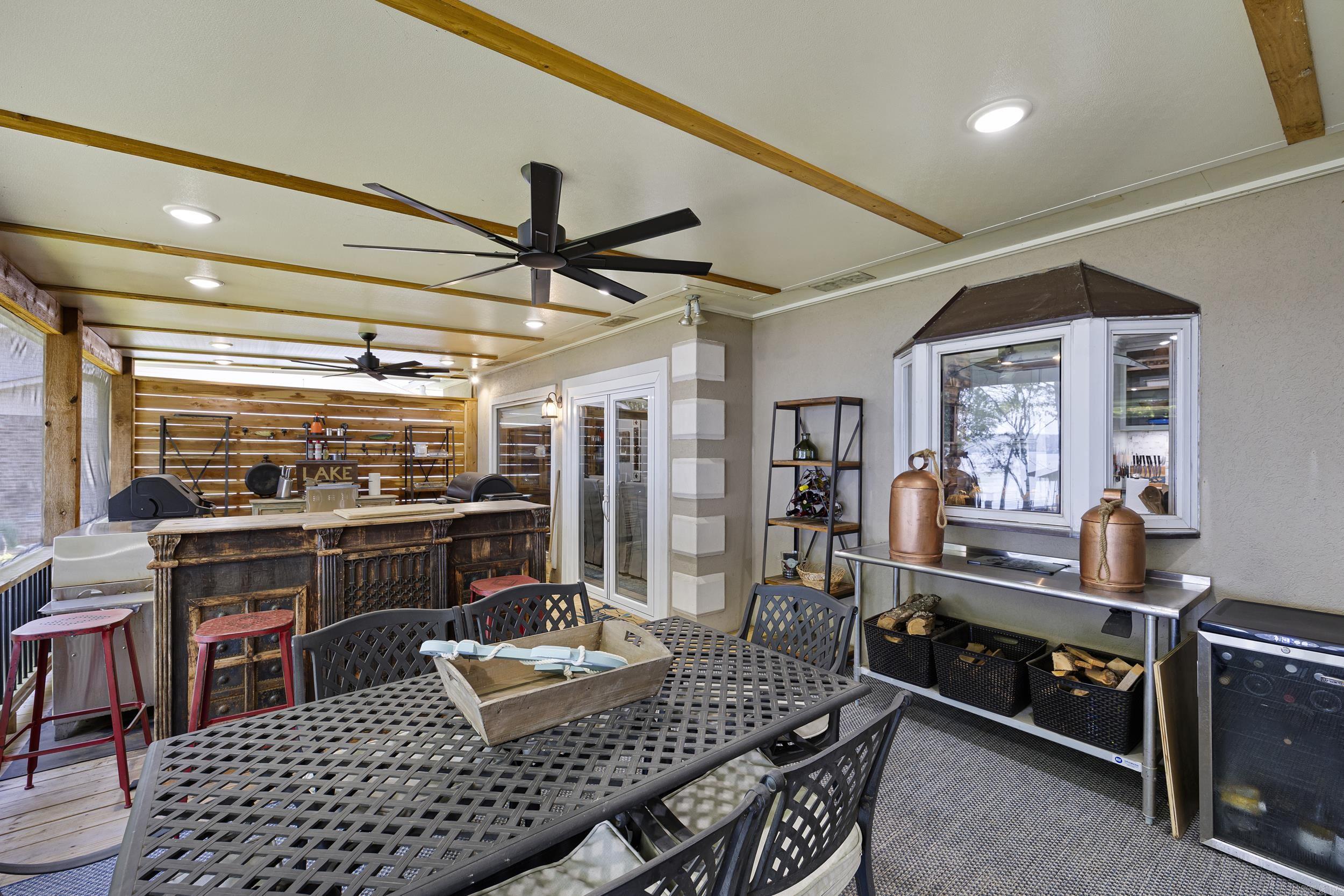 107 Pine Shore Ln Russellville, AR 72802