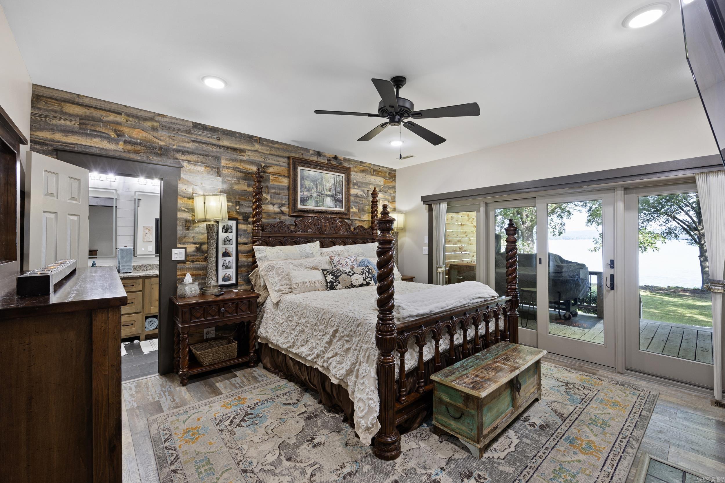 107 Pine Shore Ln Russellville, AR 72802
