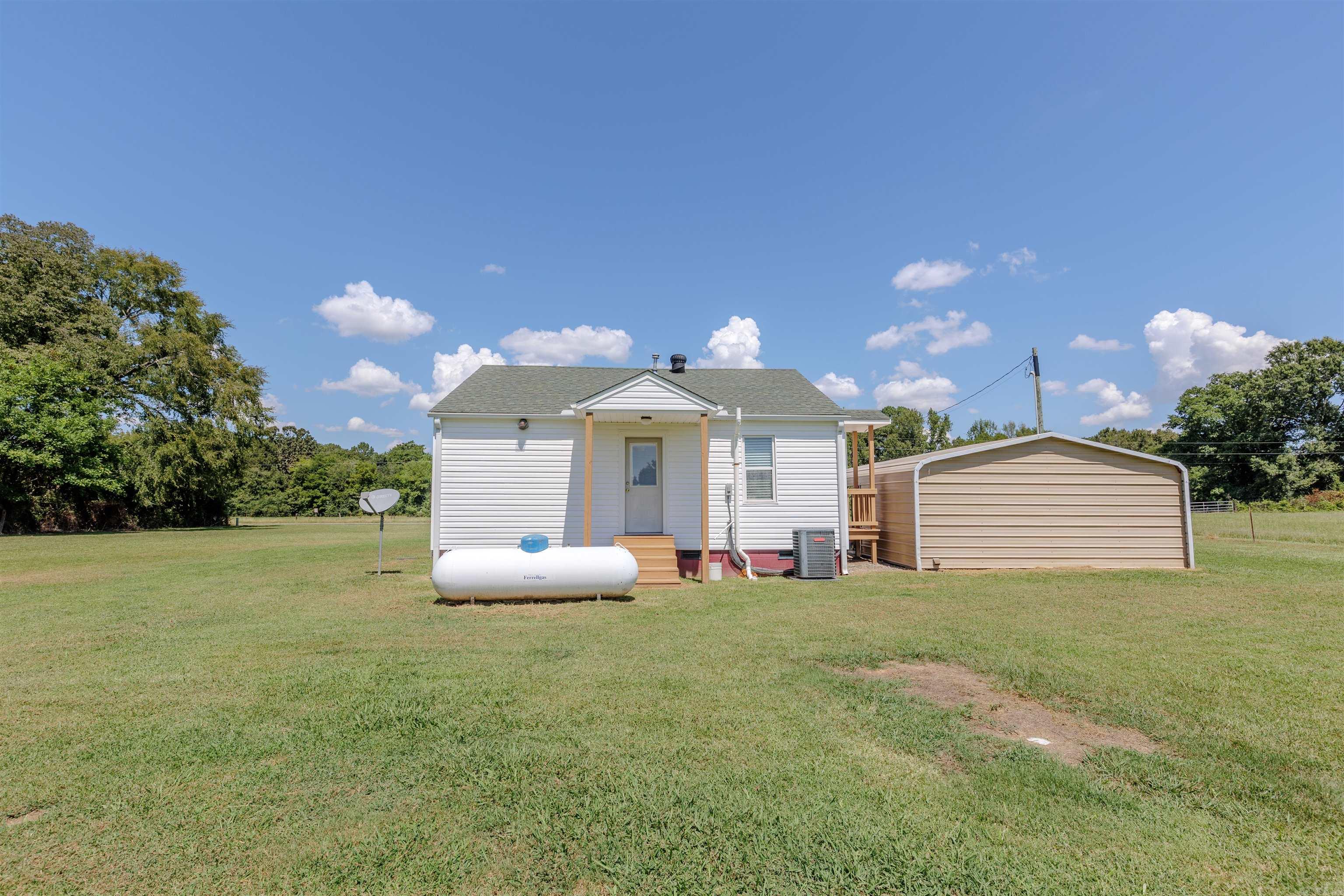 932 Cherry Hill  Perryville, AR
