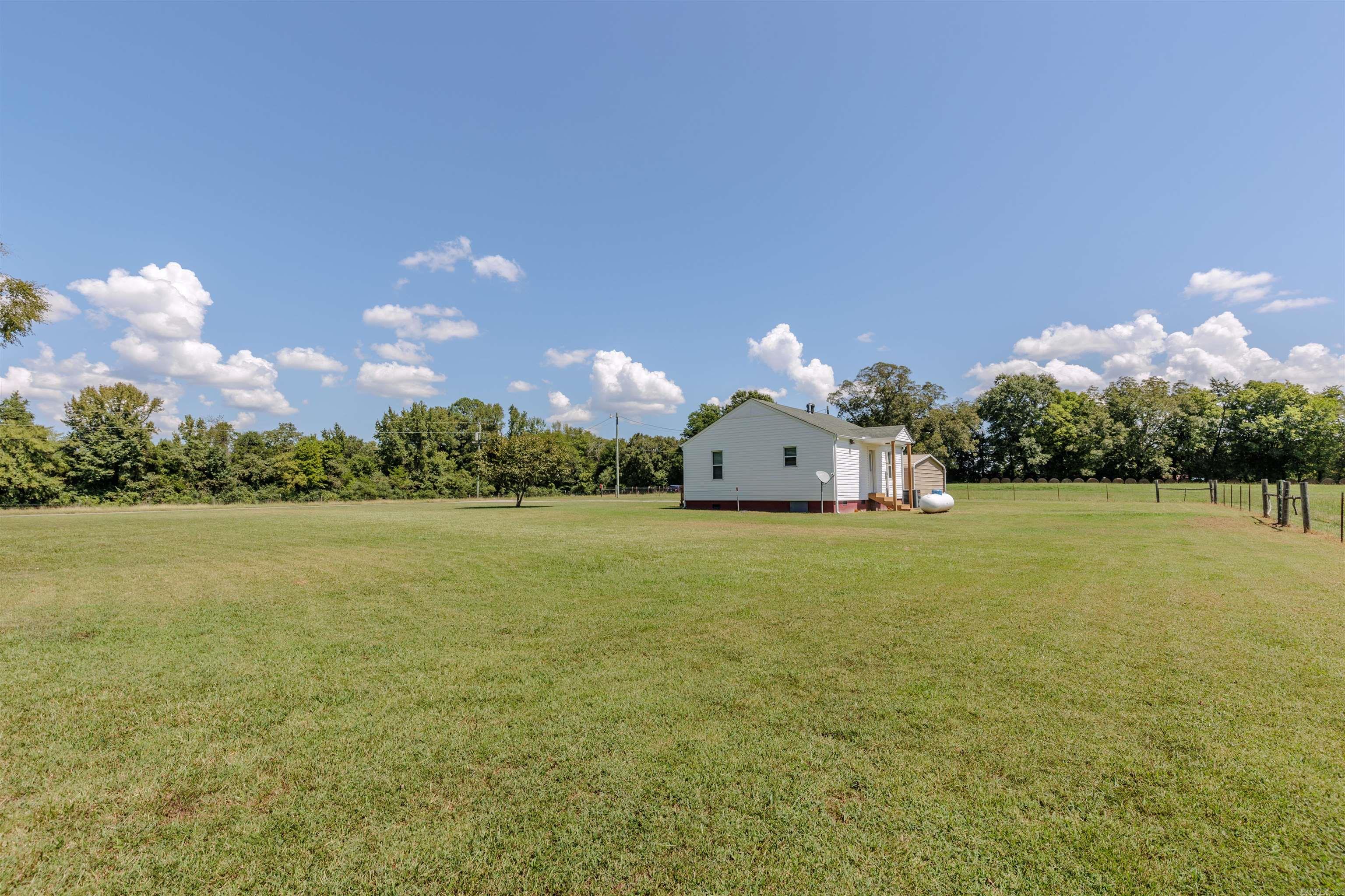 932 Cherry Hill  Perryville, AR