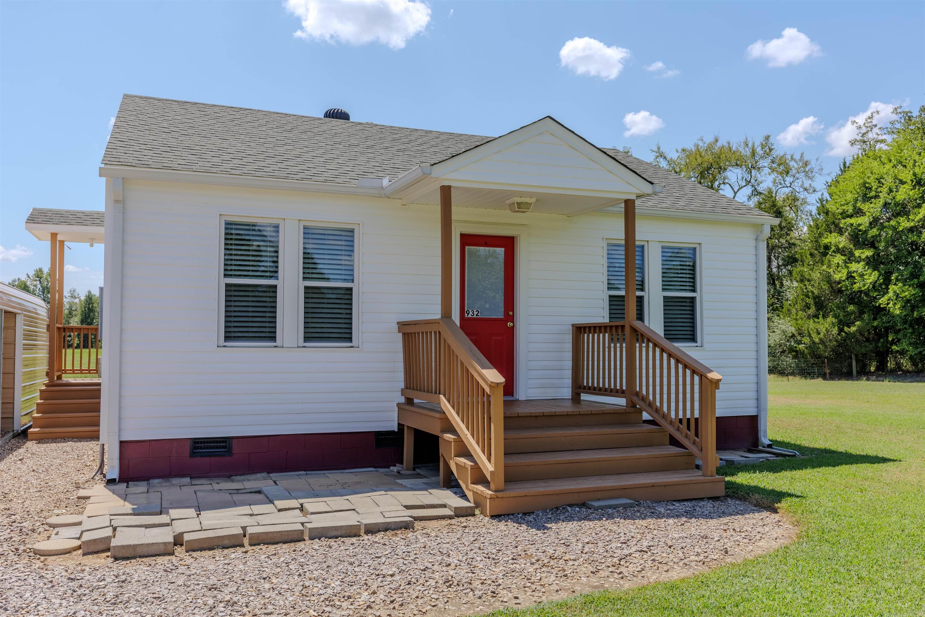 932 Cherry Hill  Perryville, AR