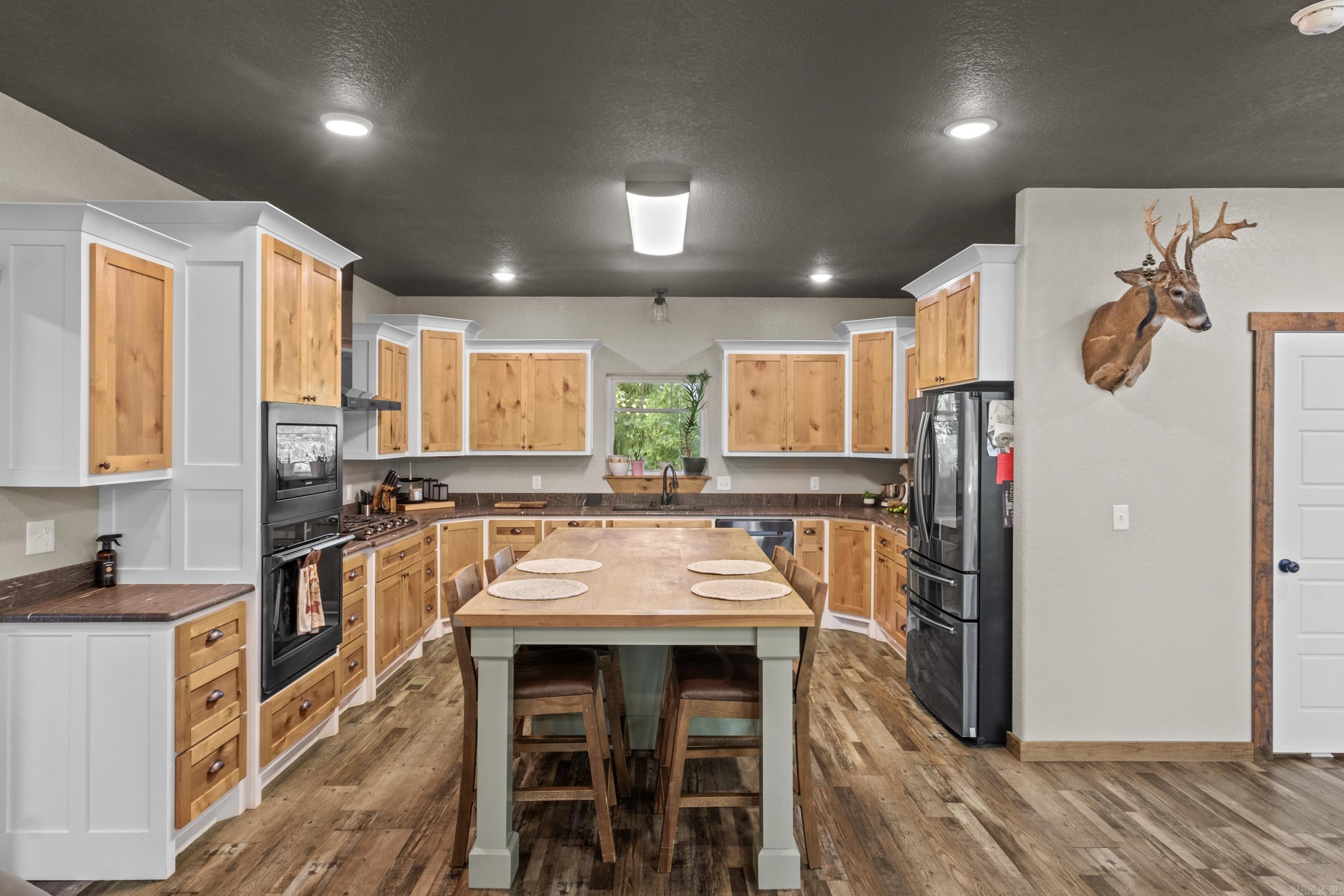 203 Fox Meadow Road Bradford, AR 72020-9748