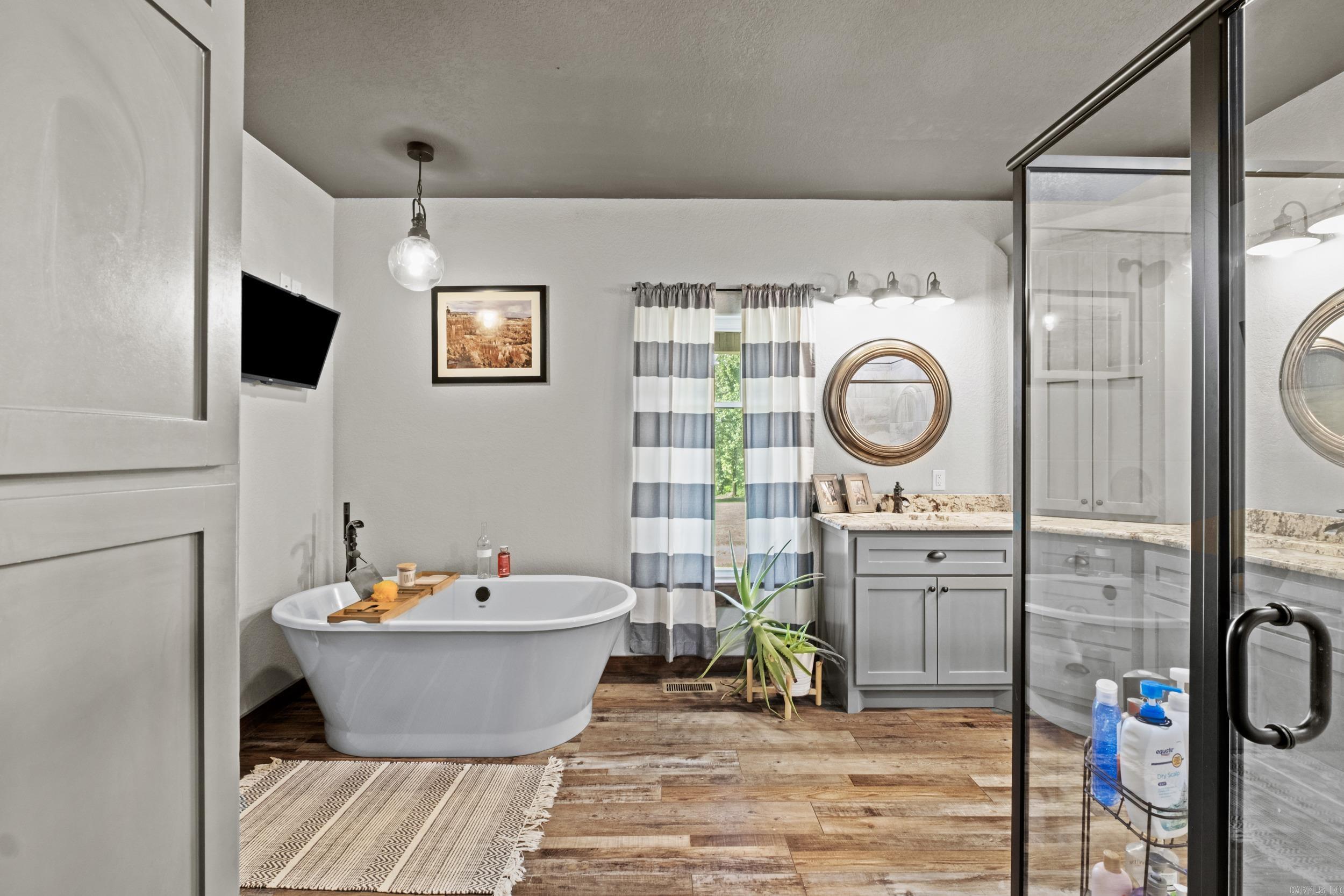 203 Fox Meadow Road Bradford, AR 72020-9748