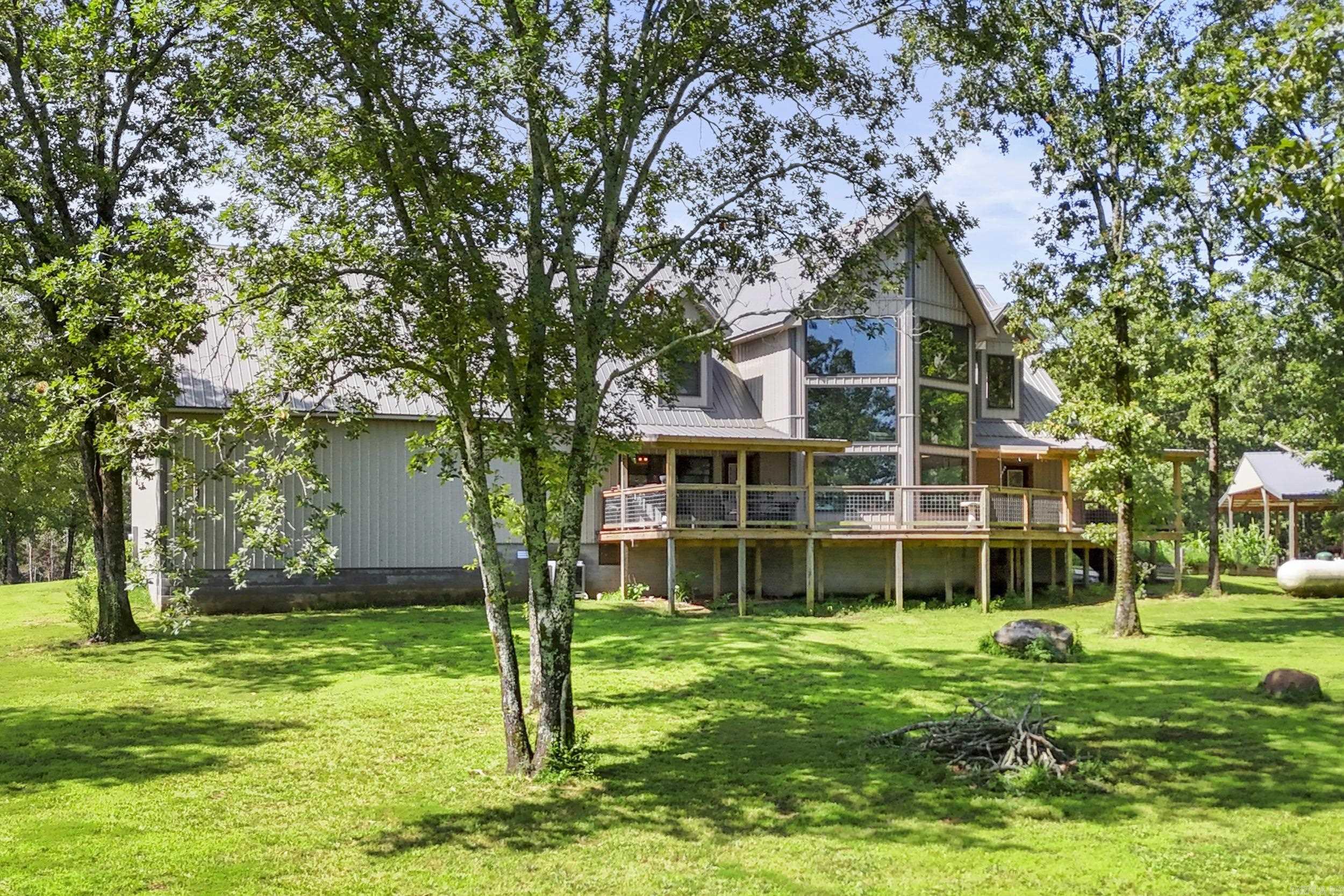 203 Fox Meadow Road Bradford, AR 72020-9748