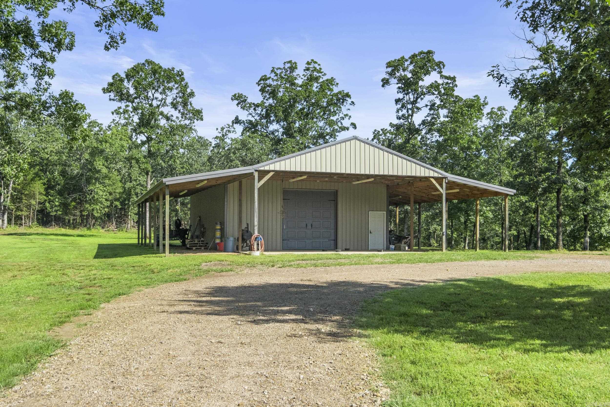 203 Fox Meadow Road Bradford, AR 72020-9748