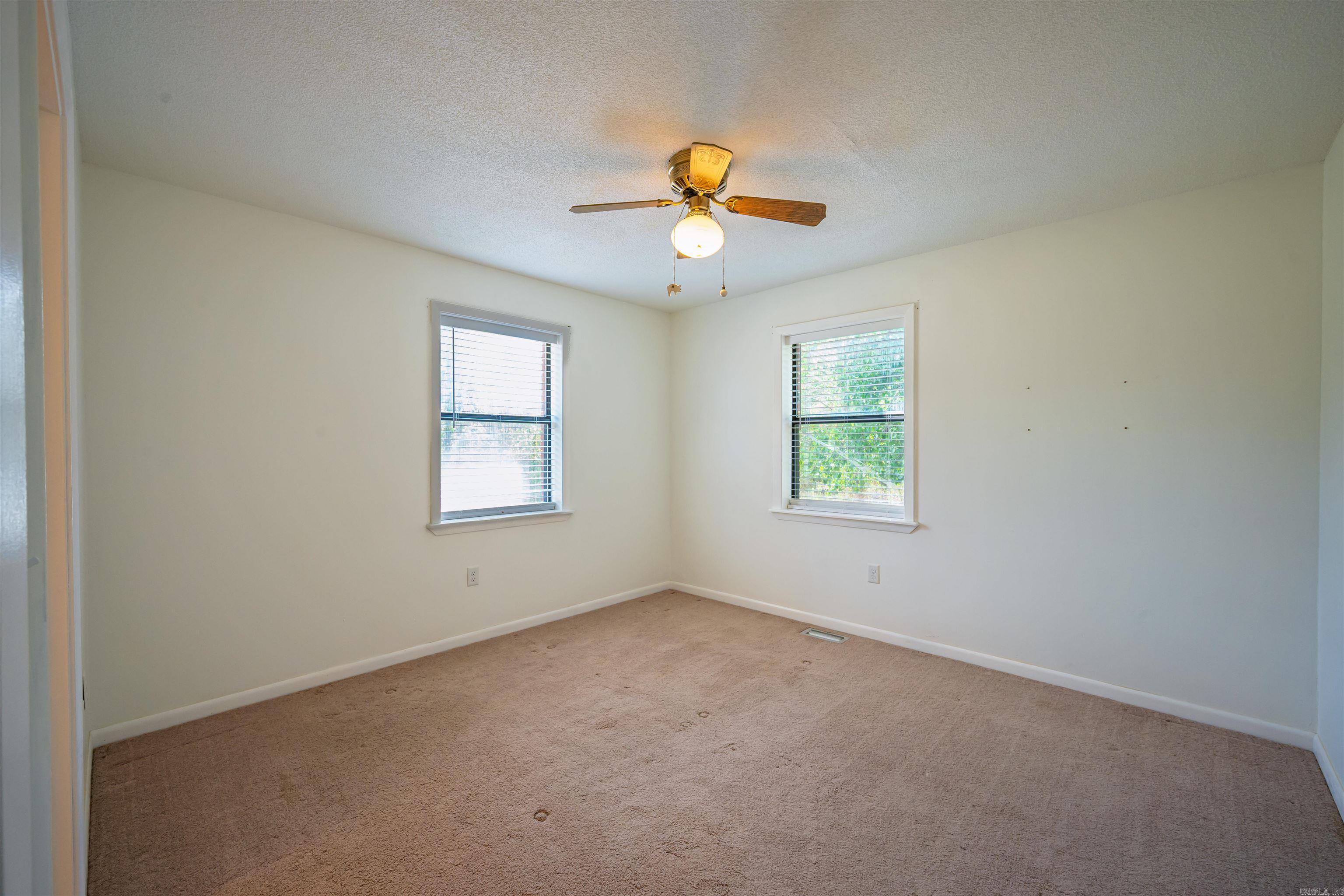 1196 Newport Road  Salado, AR