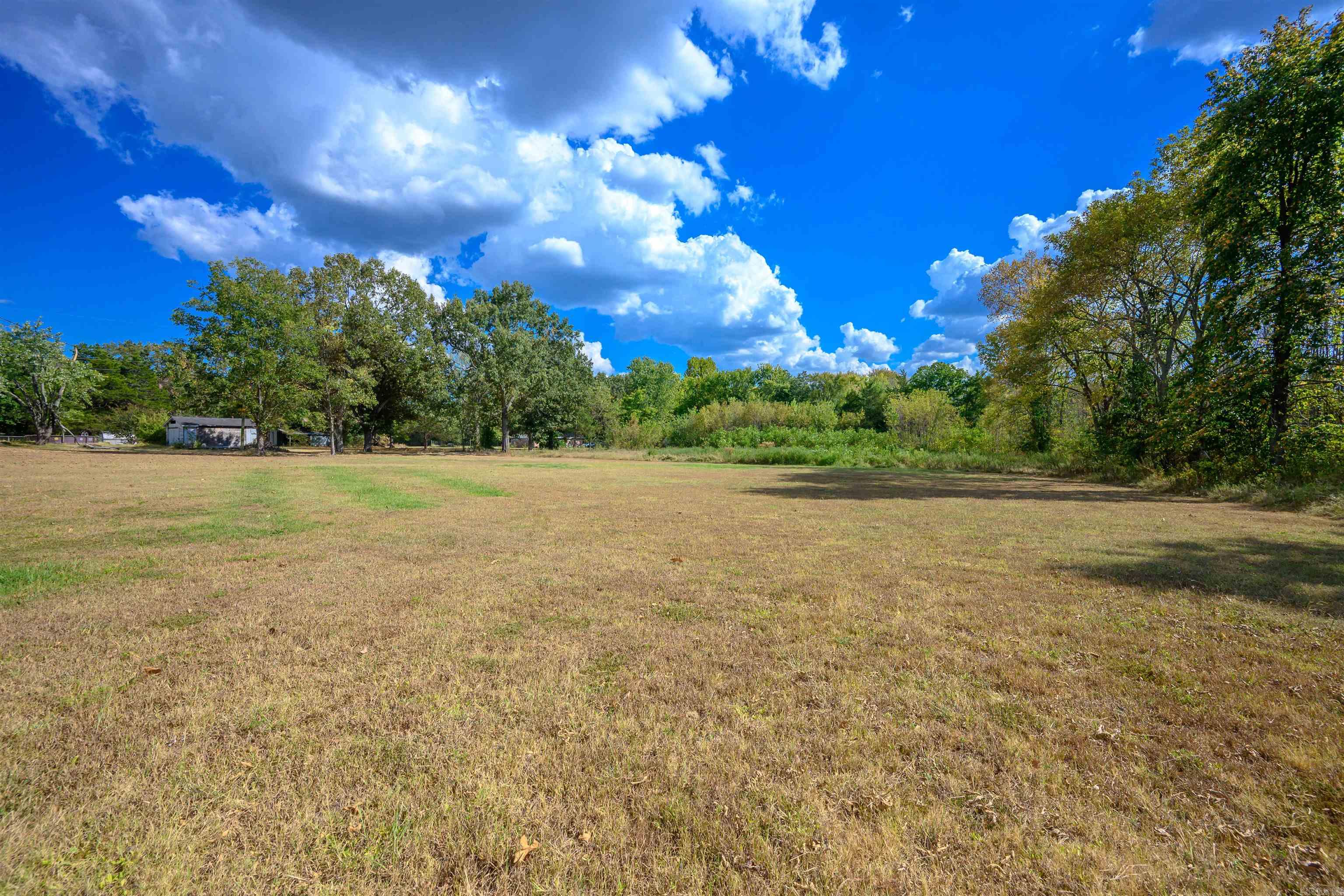1196 Newport Road  Salado, AR