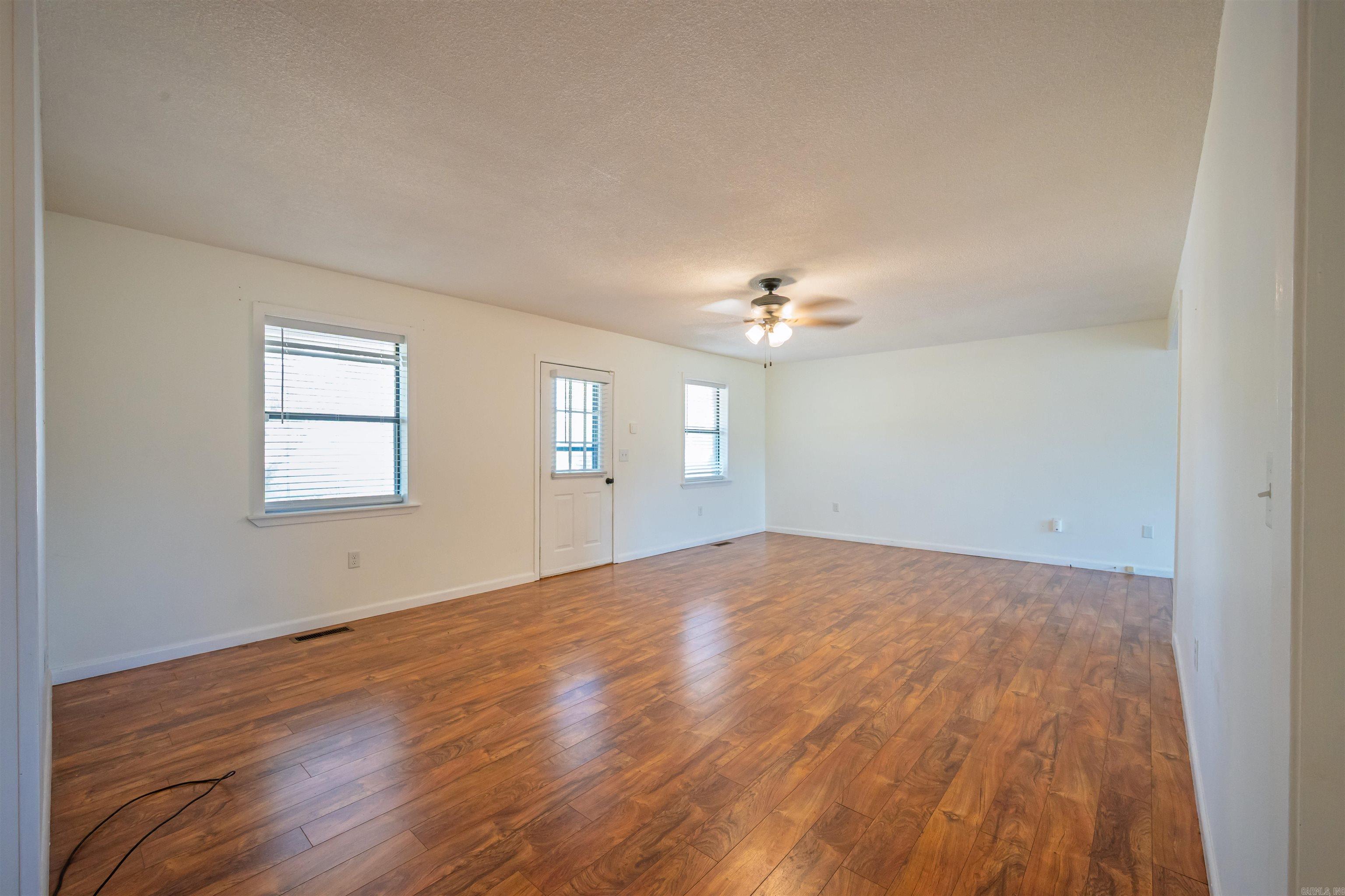1196 Newport Road  Salado, AR