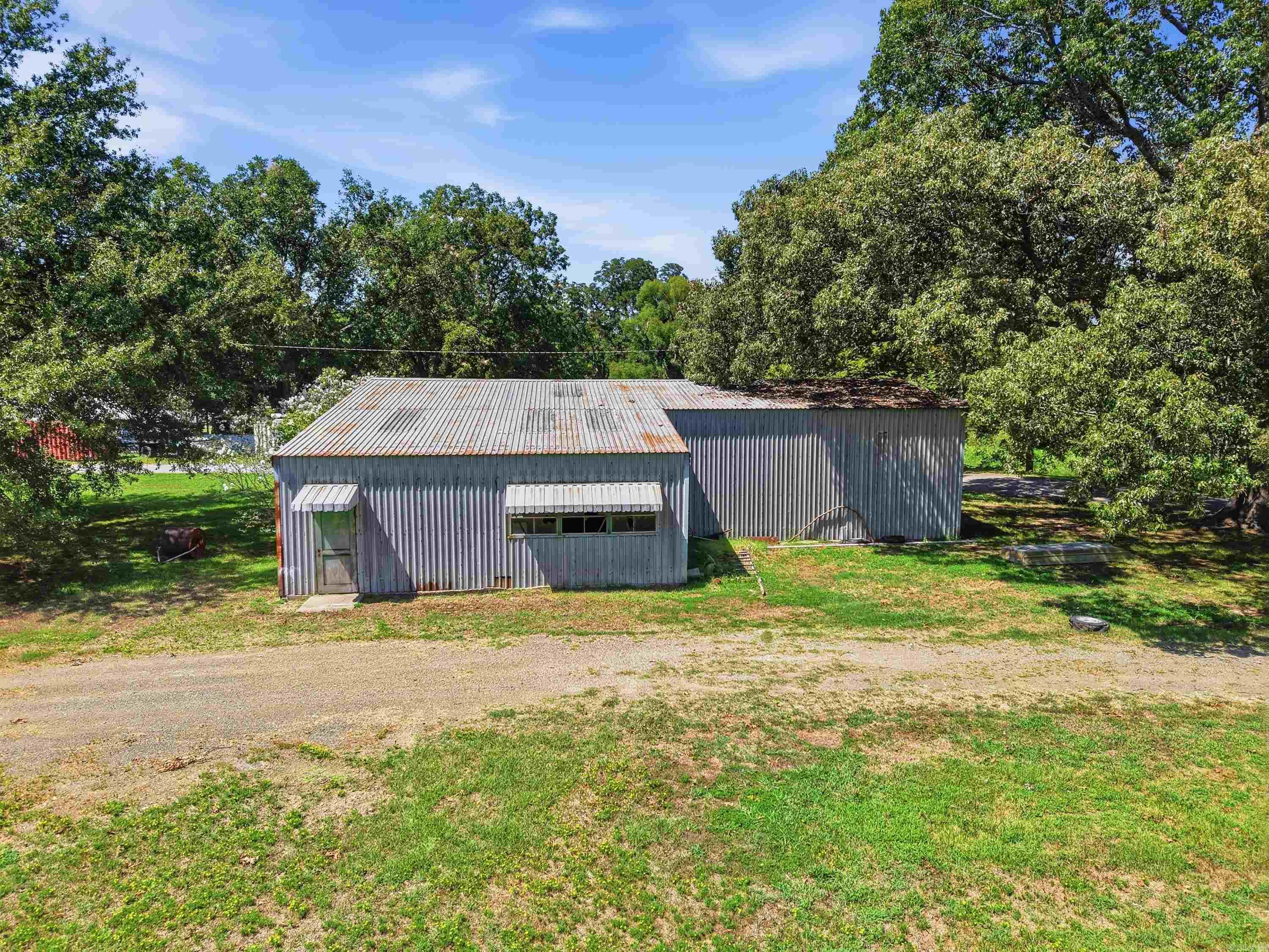 409 E Main Sherrill, AR 72152