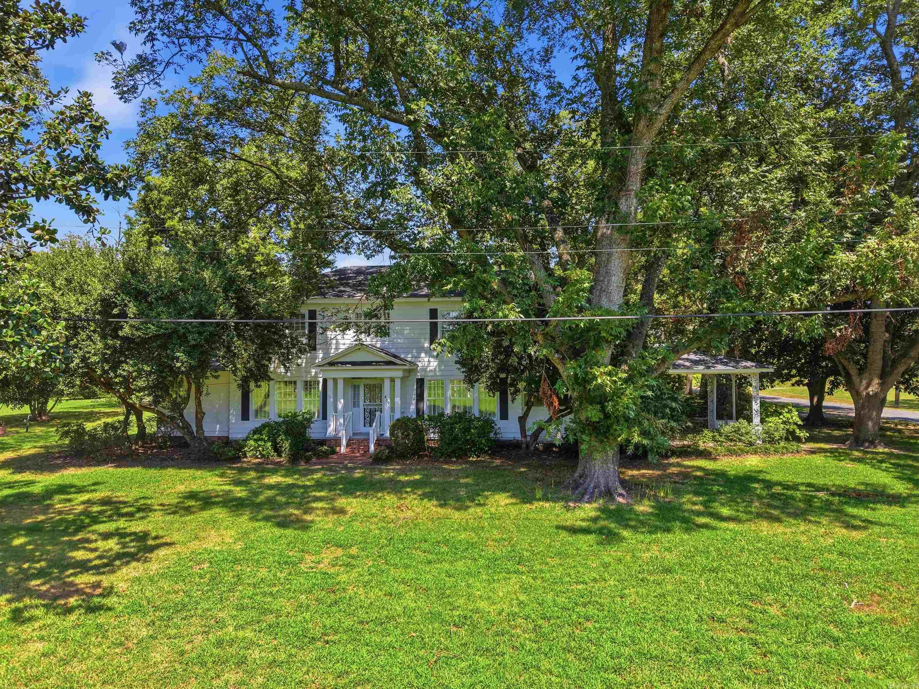 409 E Main Sherrill, AR 72152