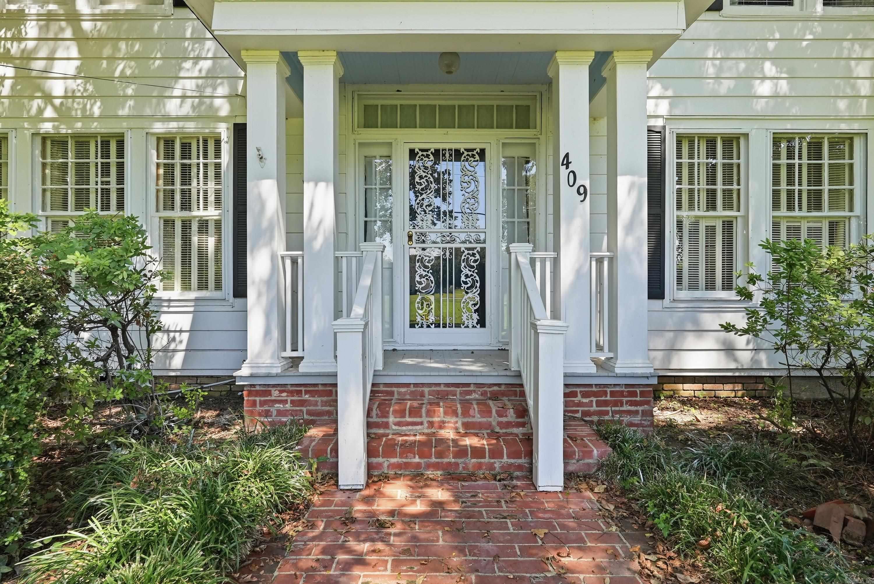 409 E Main Sherrill, AR 72152