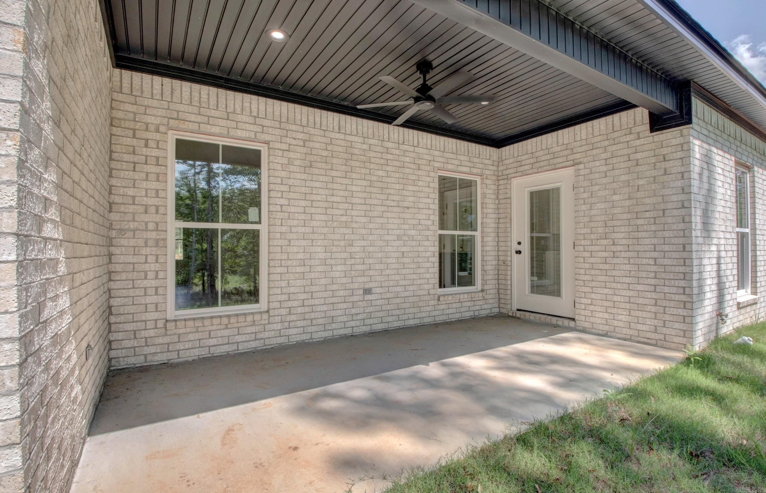 215 Apollo  Benton, AR