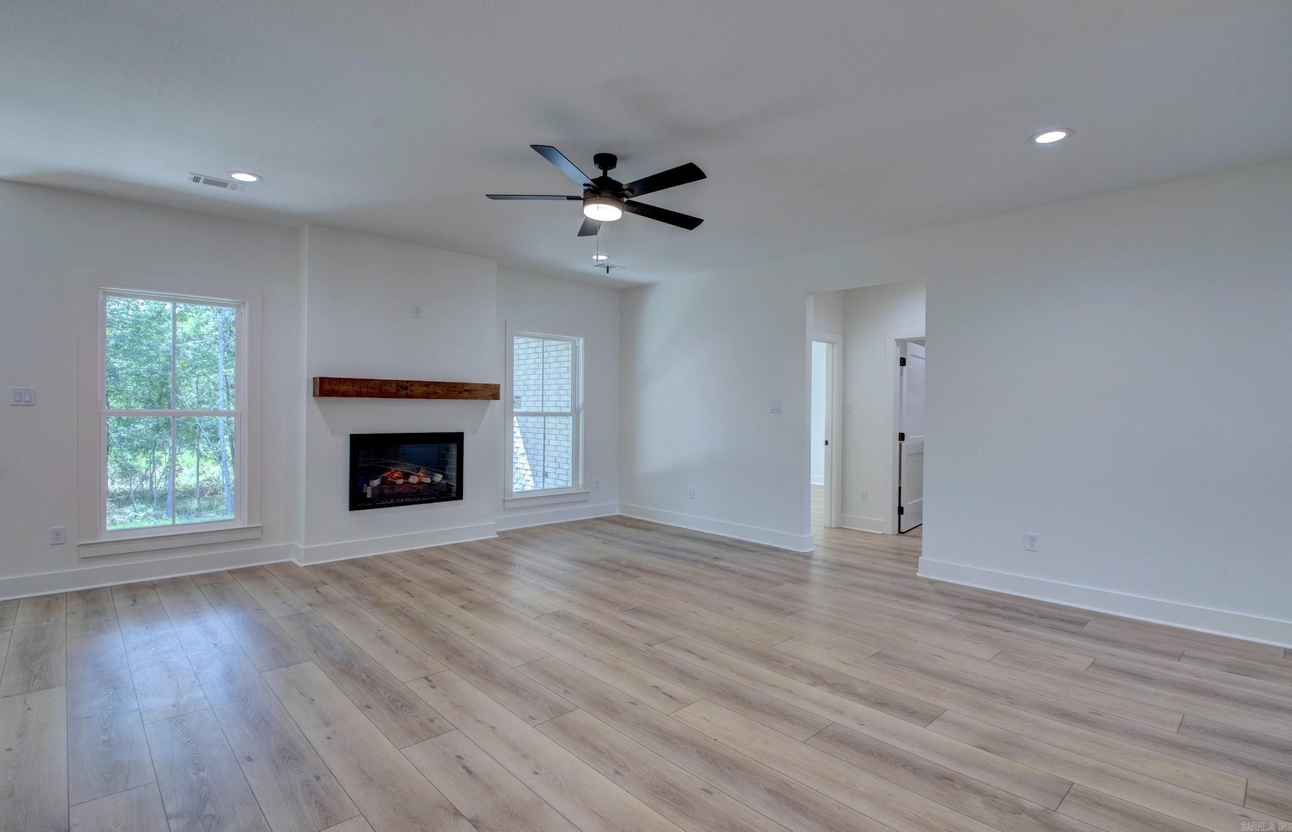 215 Apollo  Benton, AR