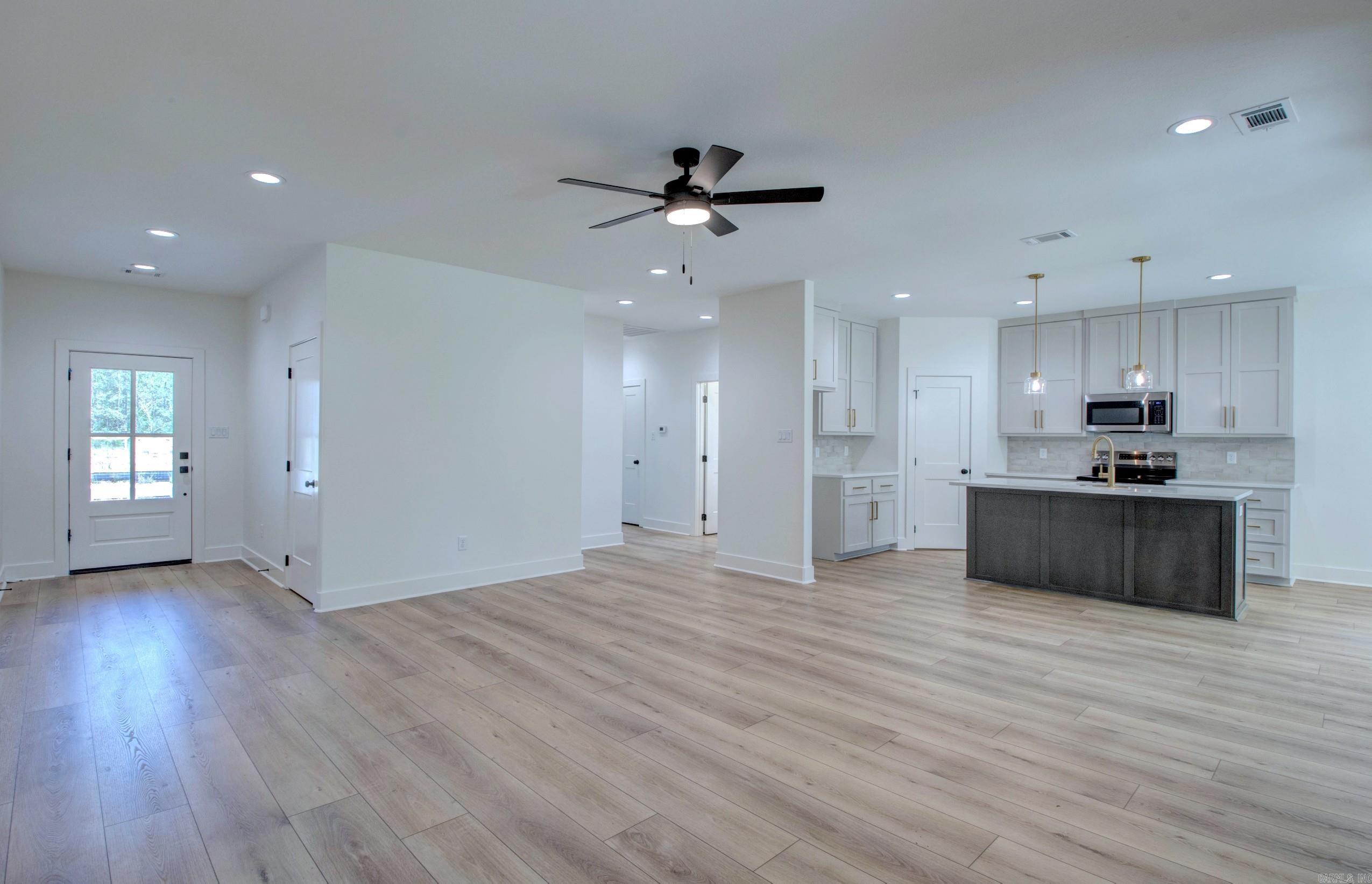215 Apollo  Benton, AR
