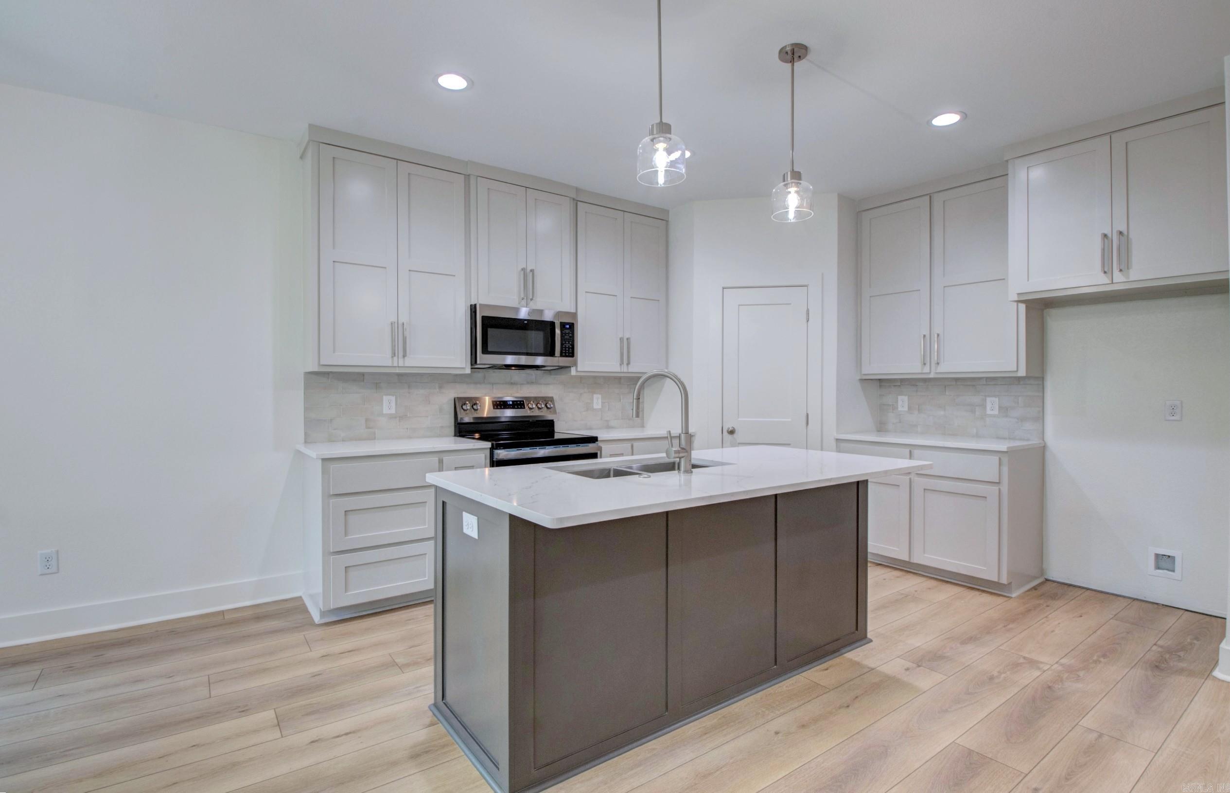 217 Apollo  Benton, AR