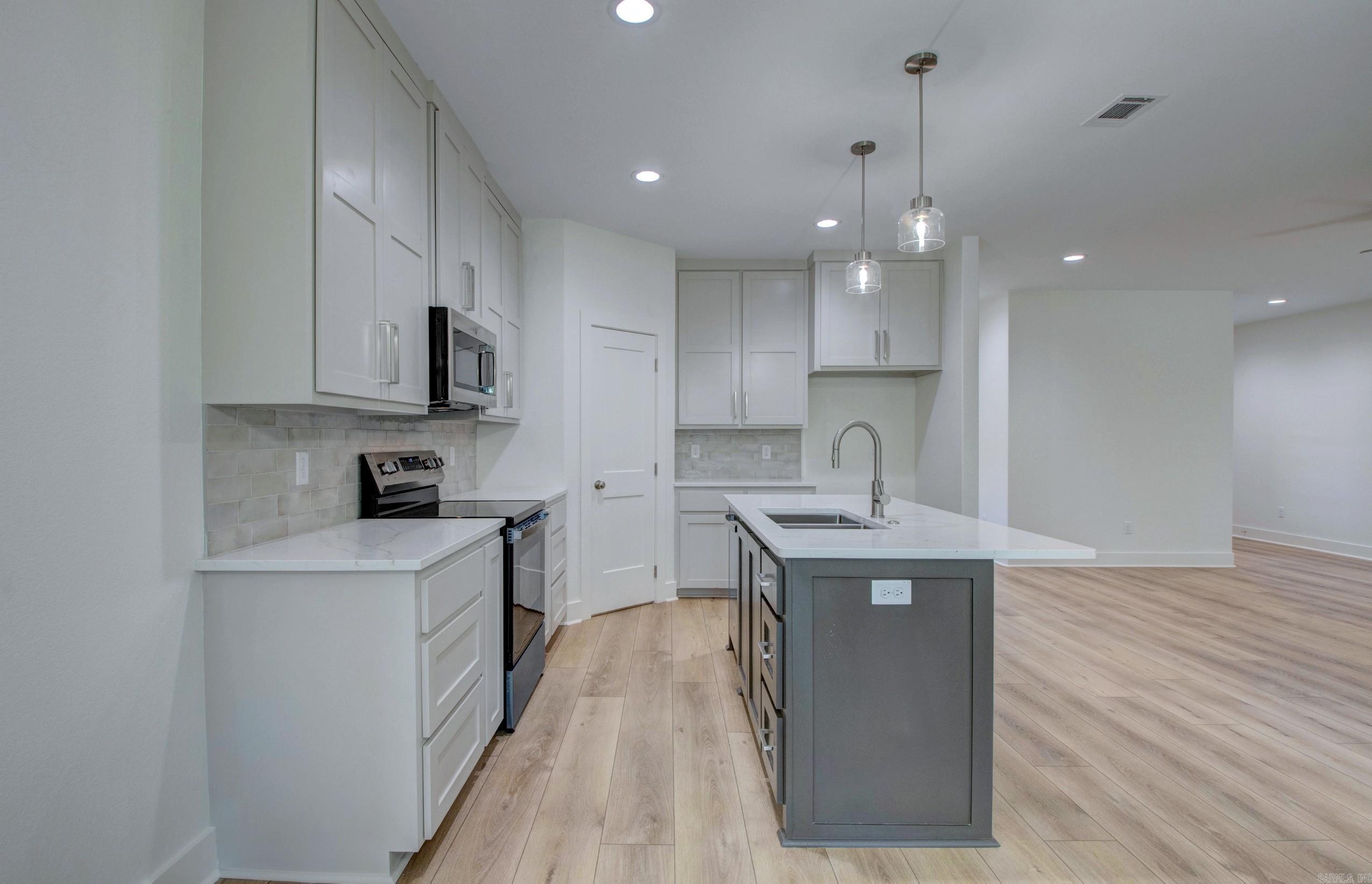 217 Apollo  Benton, AR