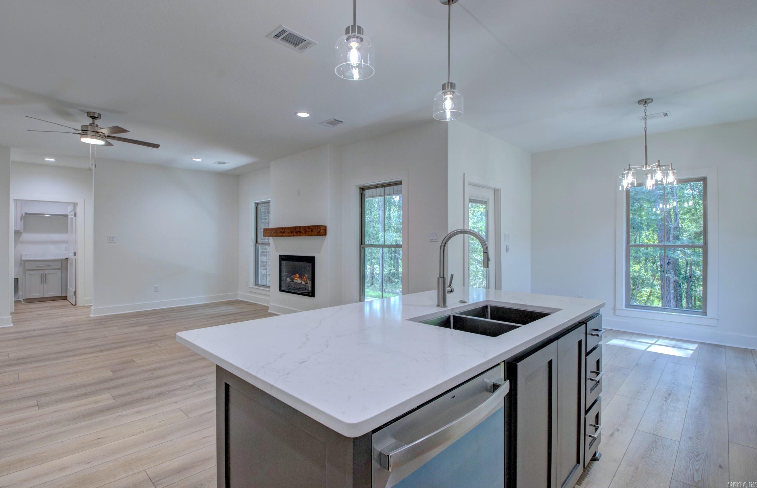 217 Apollo  Benton, AR