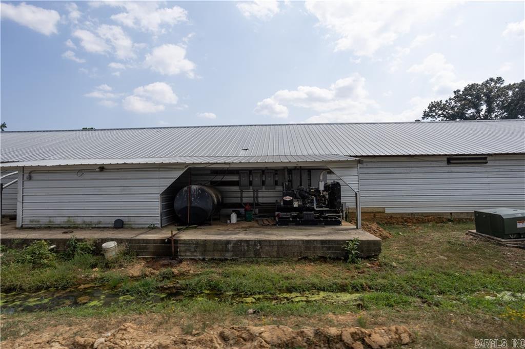51 White Drive Cave City, AR 72521