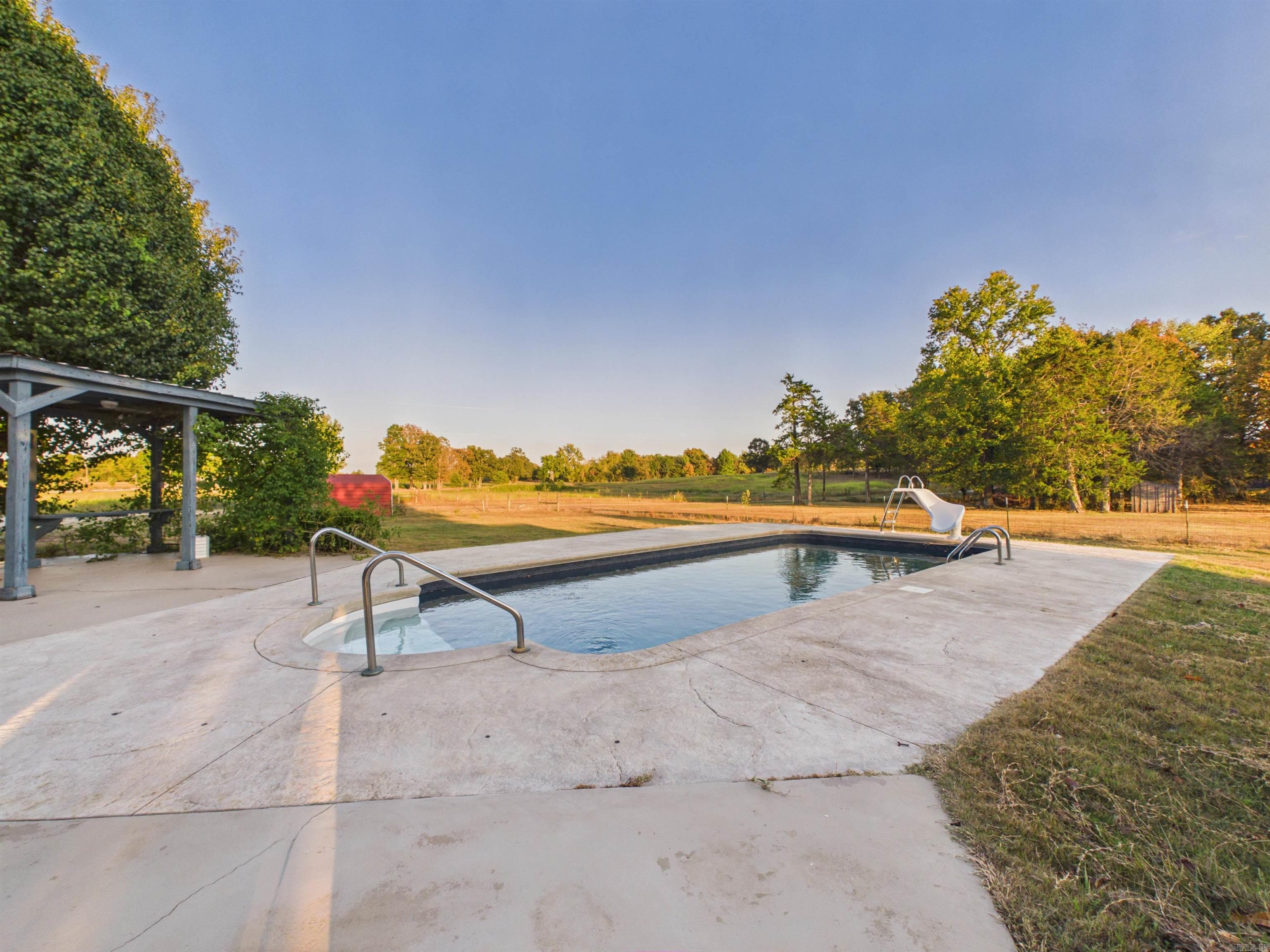 177 AR HWY 230  Cave City, AR