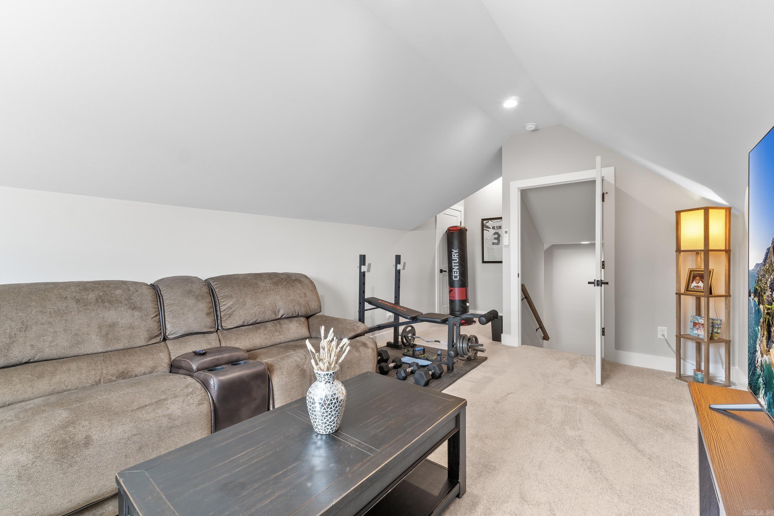 7717 S Shoreline Blvd. Benton, AR 72019