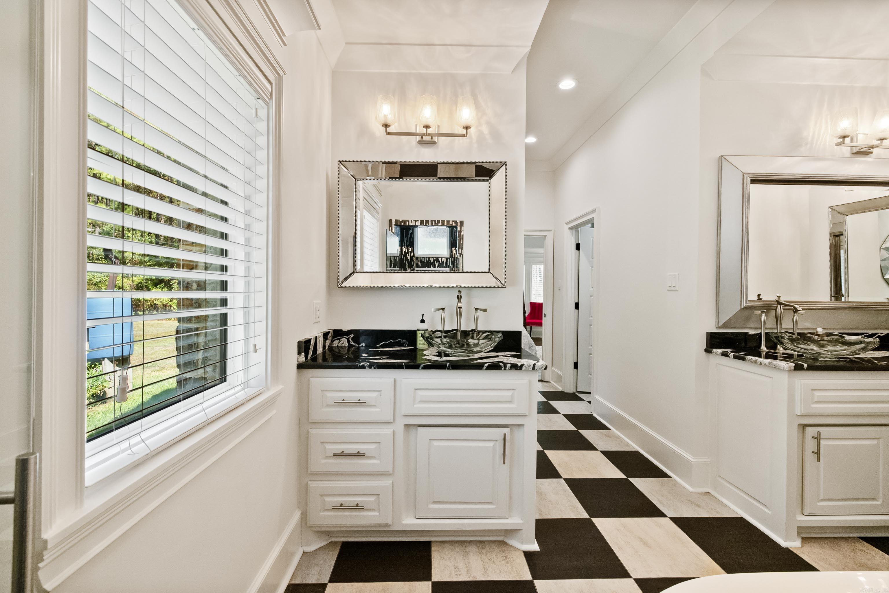 9601 Highway 35 Benton, AR 72015