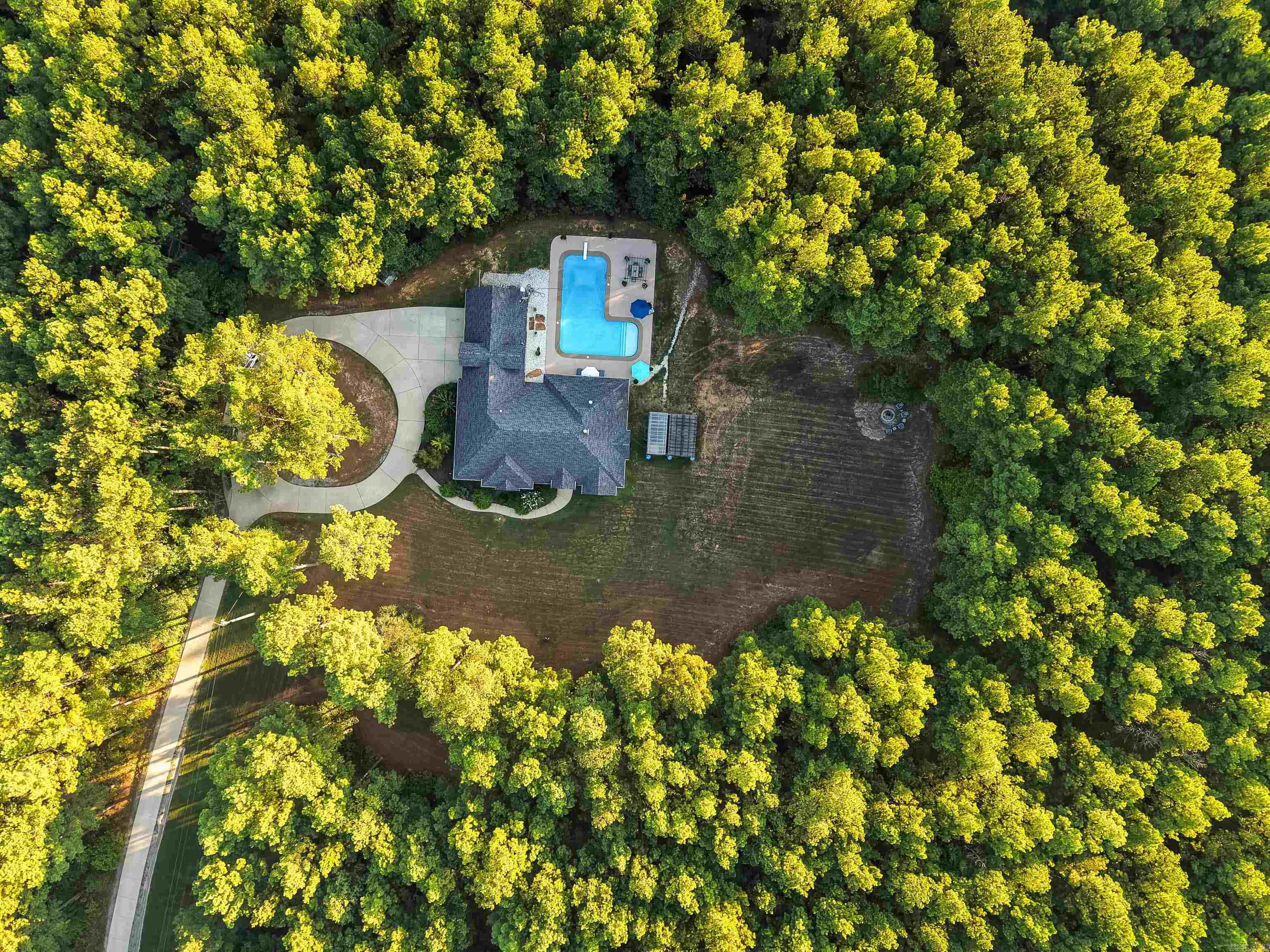 9601 Highway 35 Benton, AR 72015