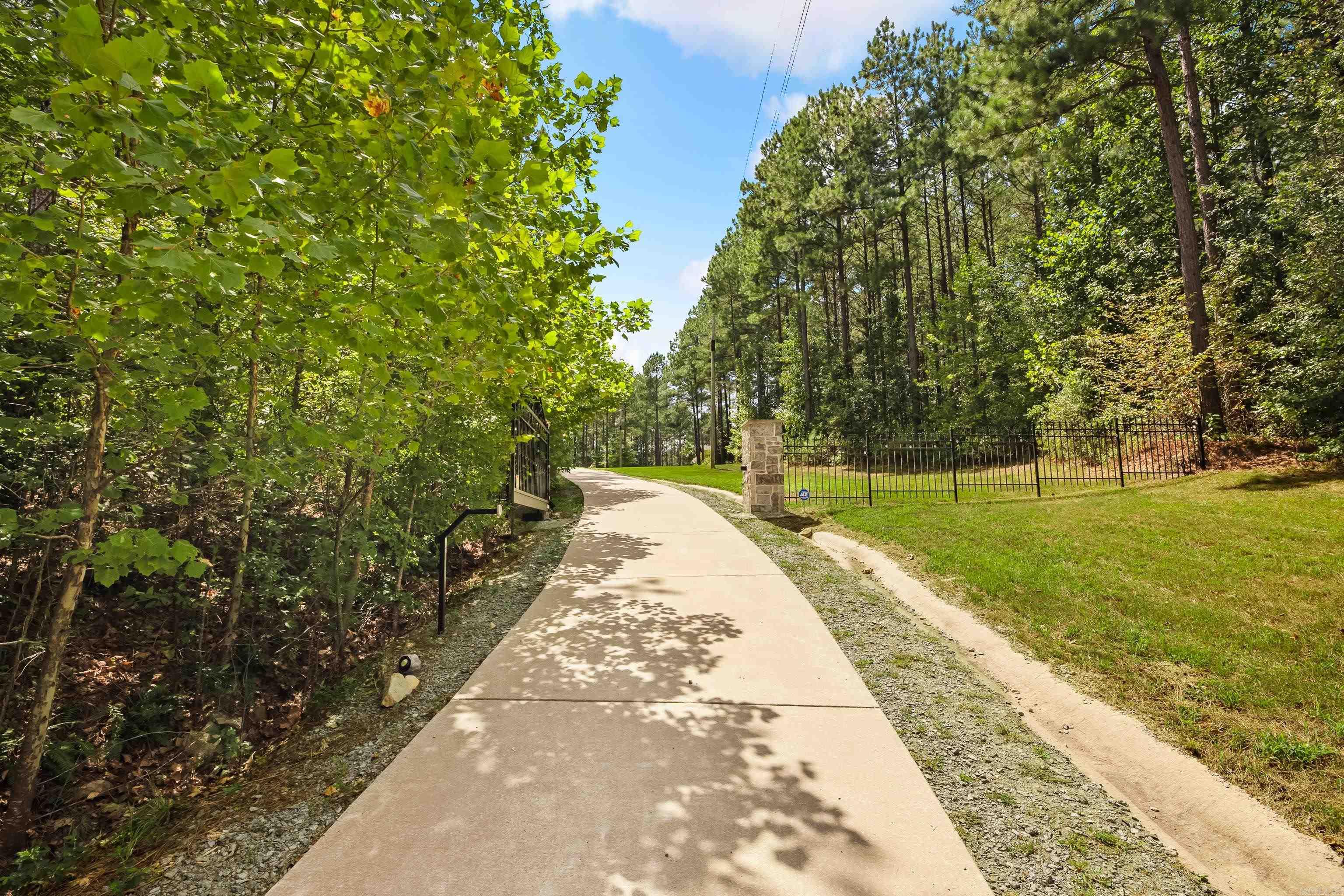 9601 Highway 35 Benton, AR 72015