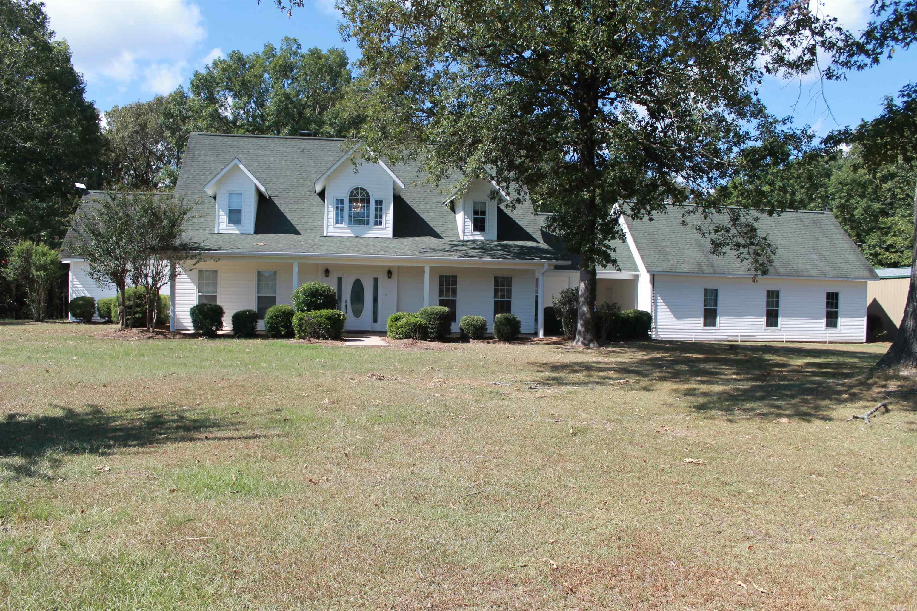 410 McLelland Road Lillie, LA 71256