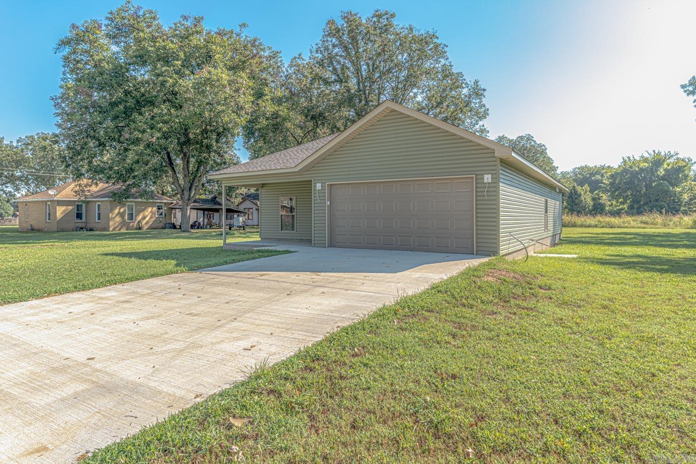 207 Thompson St  Luxora, AR