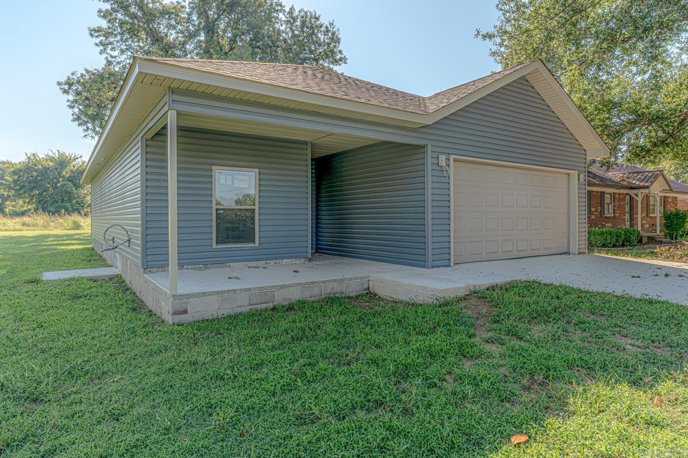209 Thompson St  Luxora, AR