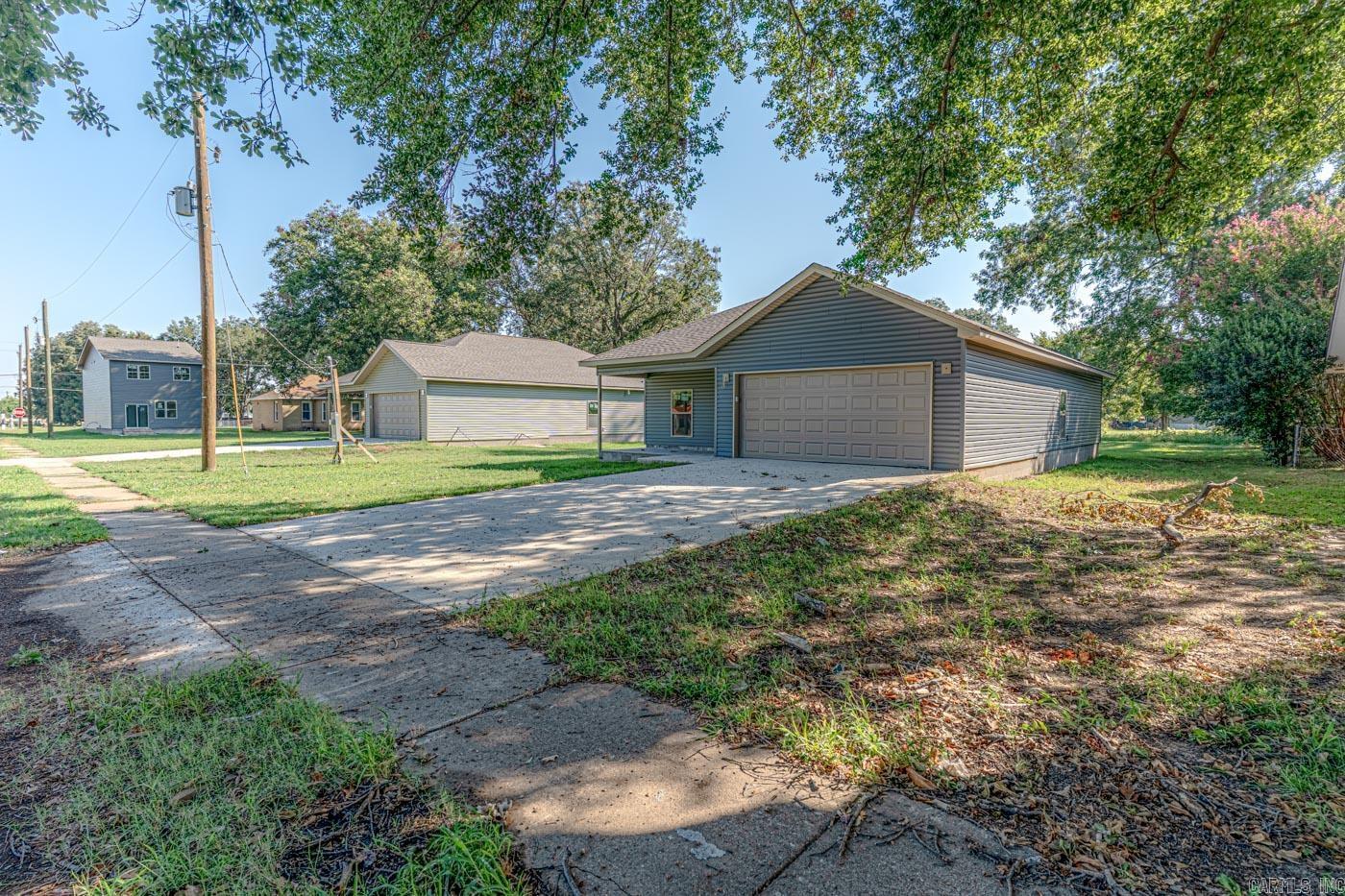 209 Thompson St  Luxora, AR