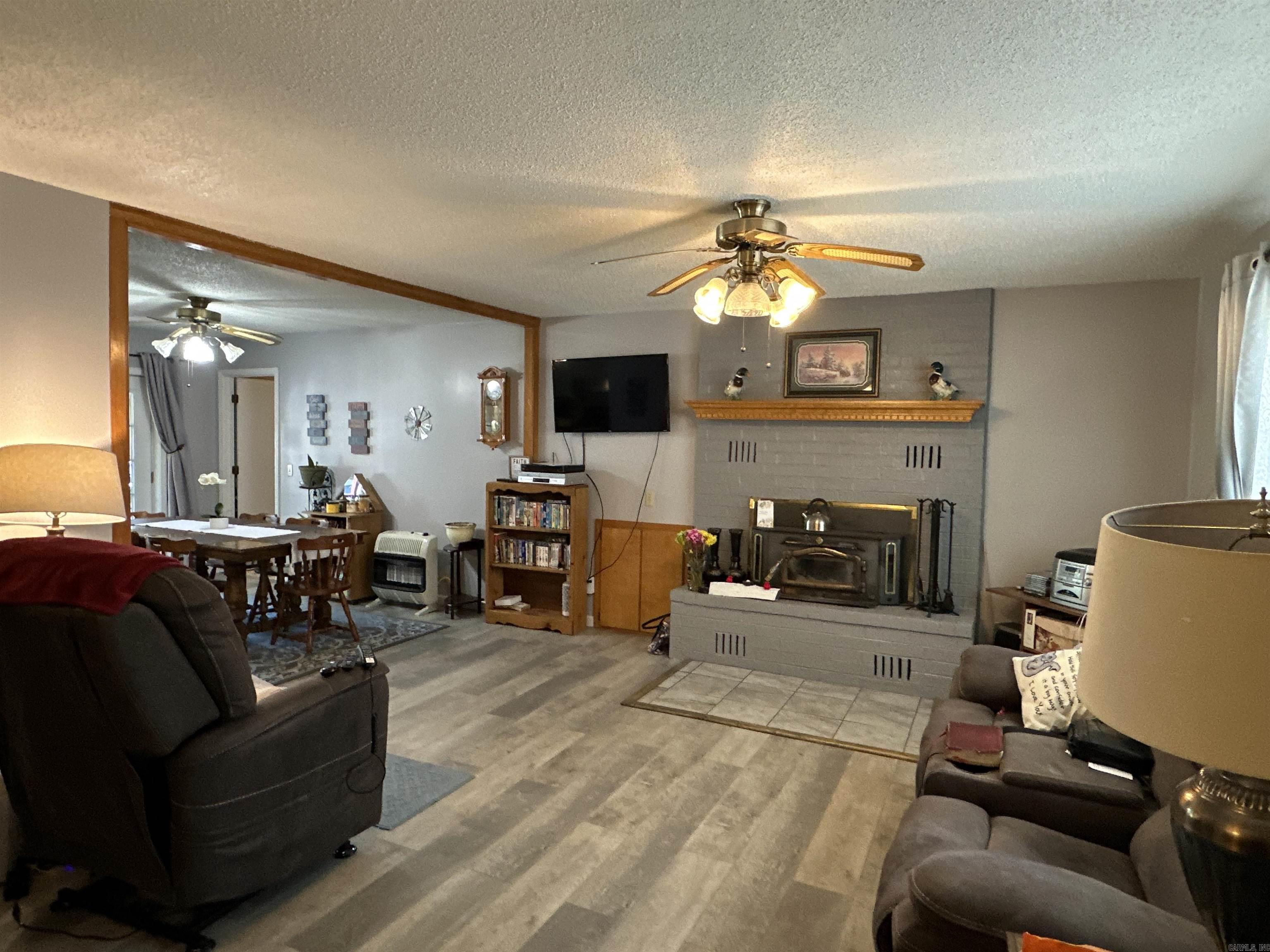 6127 HWY 202  Flippin, AR