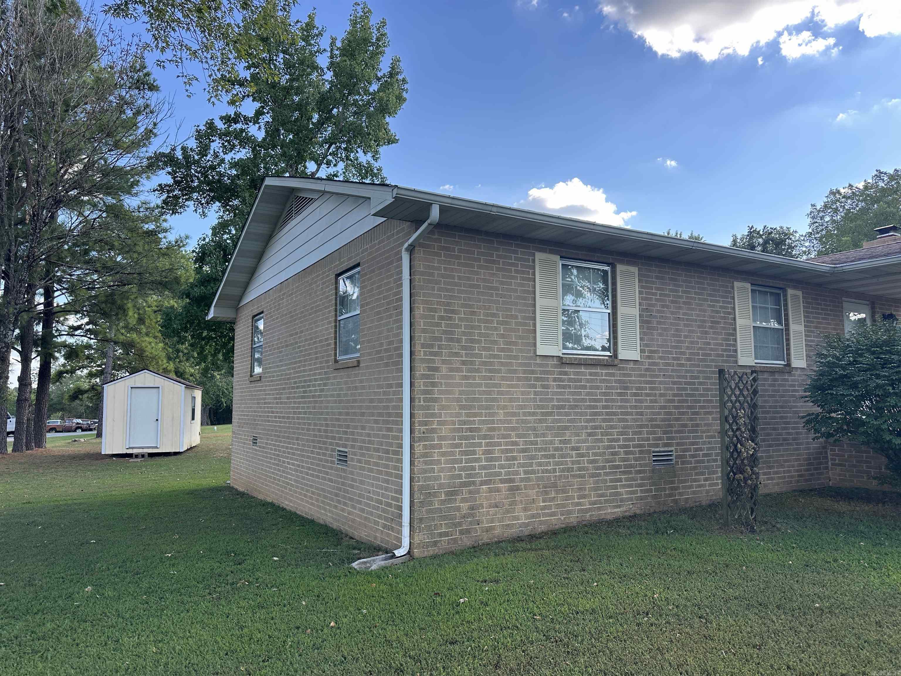 6127 HWY 202  Flippin, AR