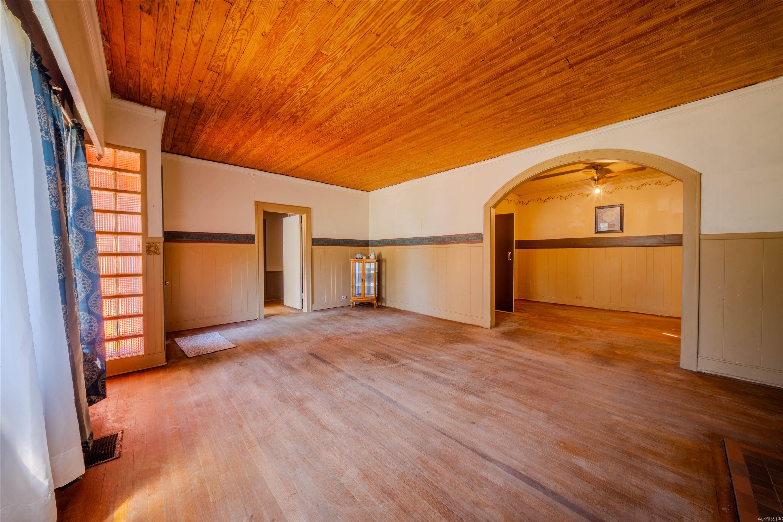 916 Clifton  Camden, AR
