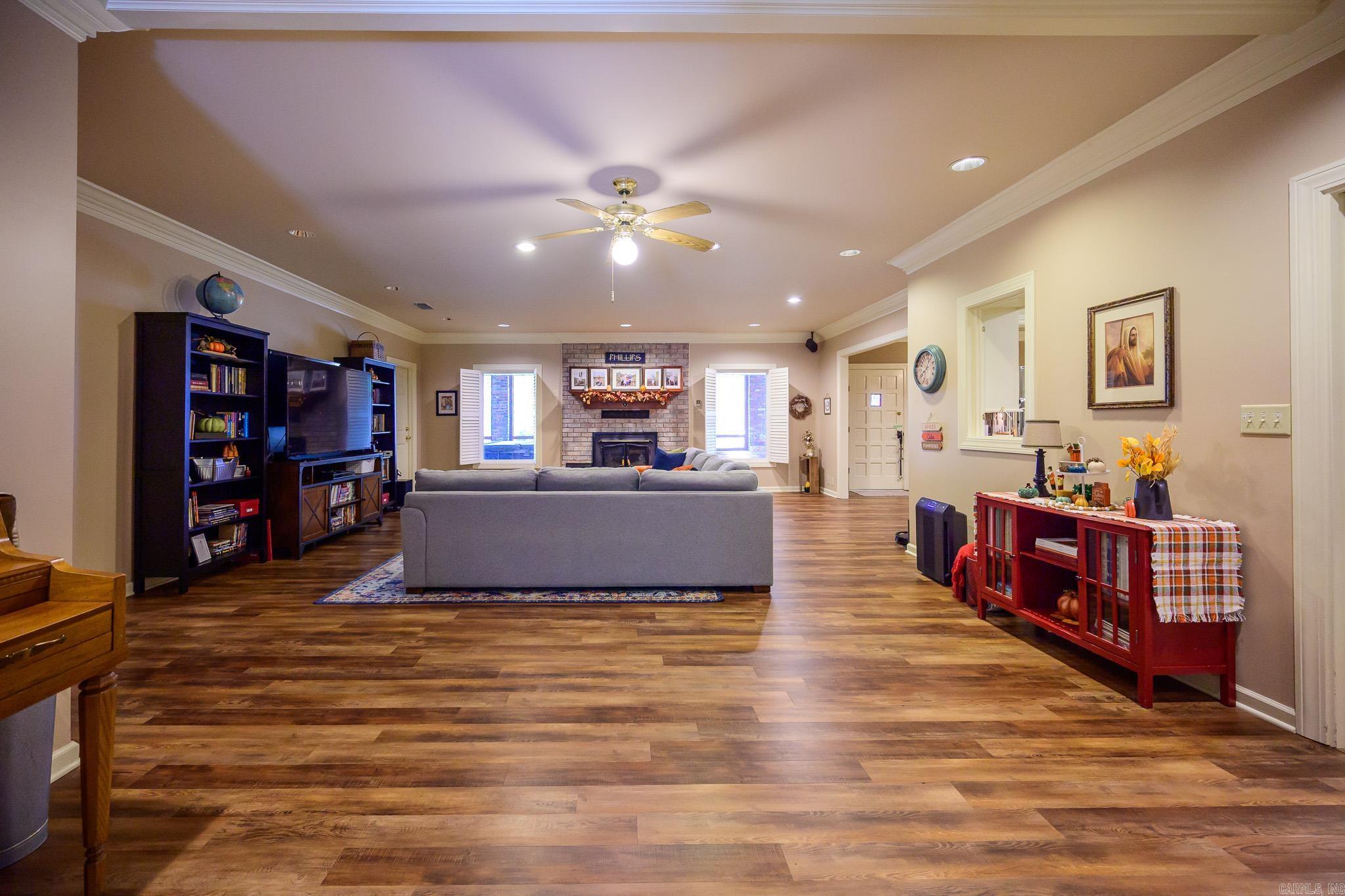 2205 Church Avenue Mena, AR 71953