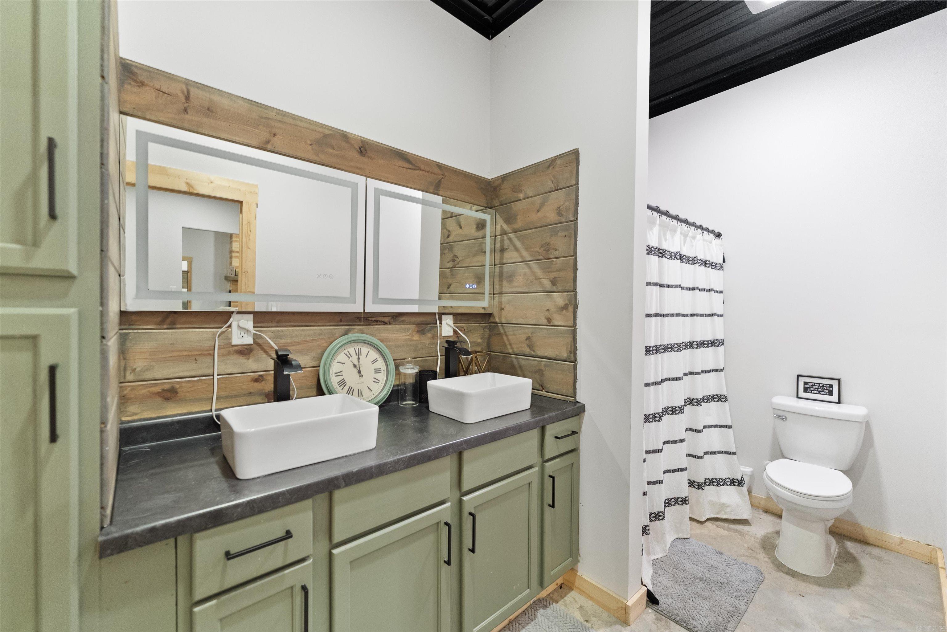 33 Carlisle Circle Oakland, AR 72661