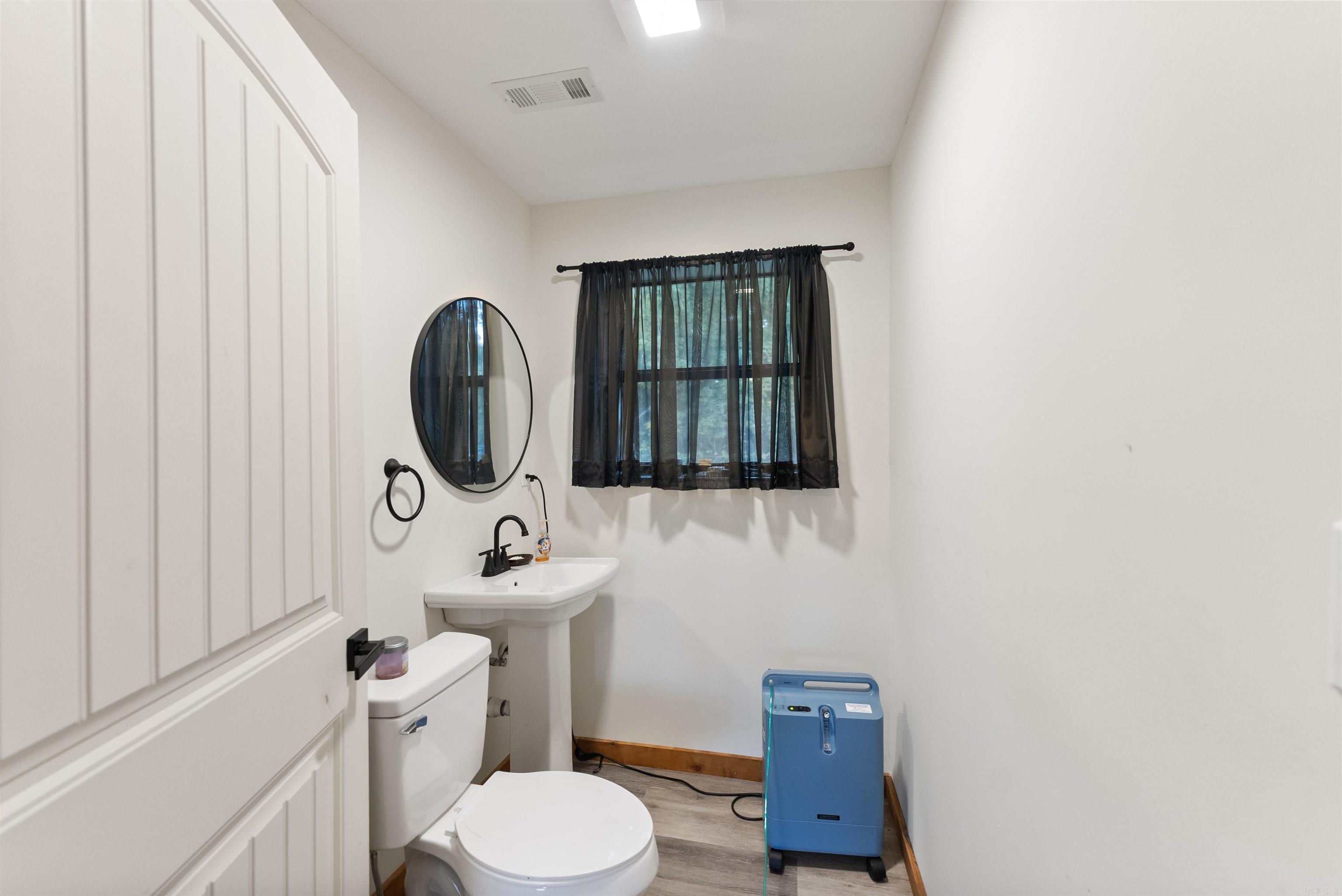 33 Carlisle Circle Oakland, AR 72661