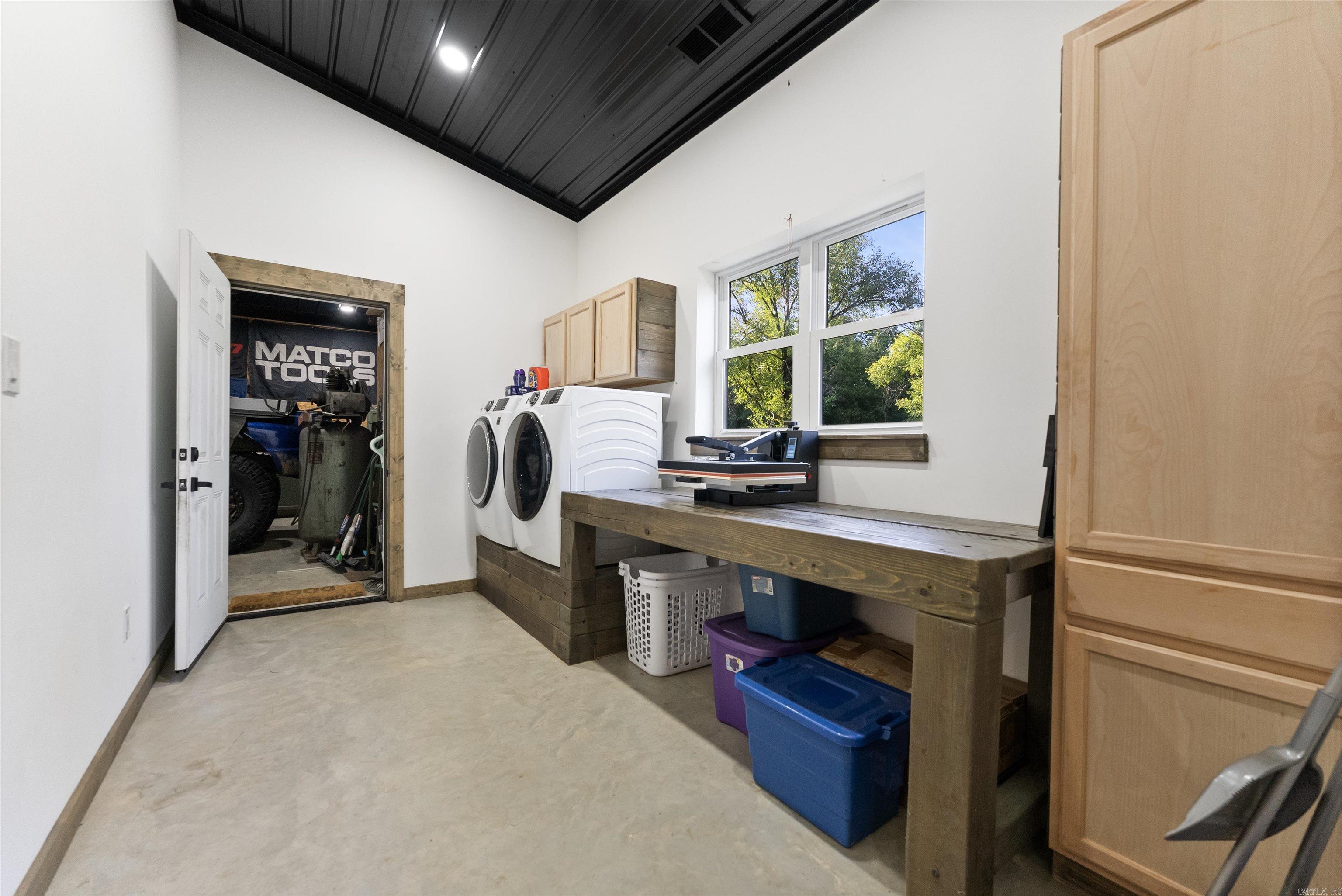 33 Carlisle Circle Oakland, AR 72661