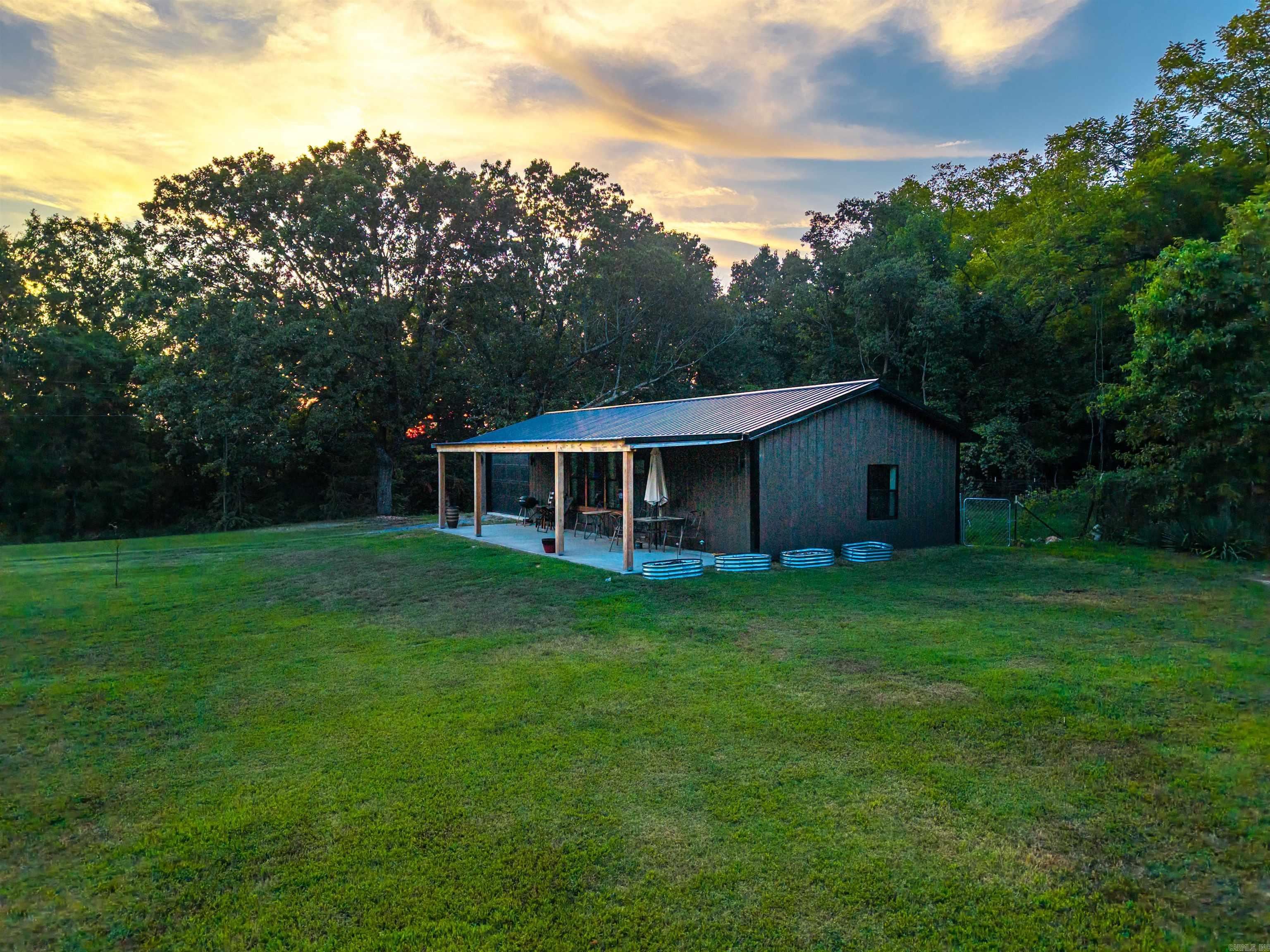 33 Carlisle Circle Oakland, AR 72661