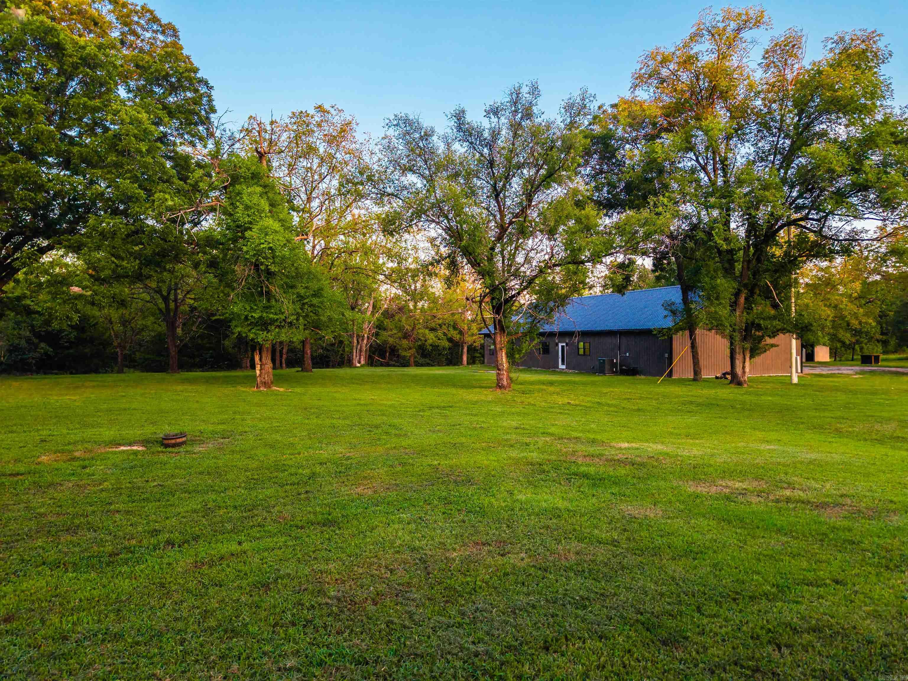 33 Carlisle Circle Oakland, AR 72661
