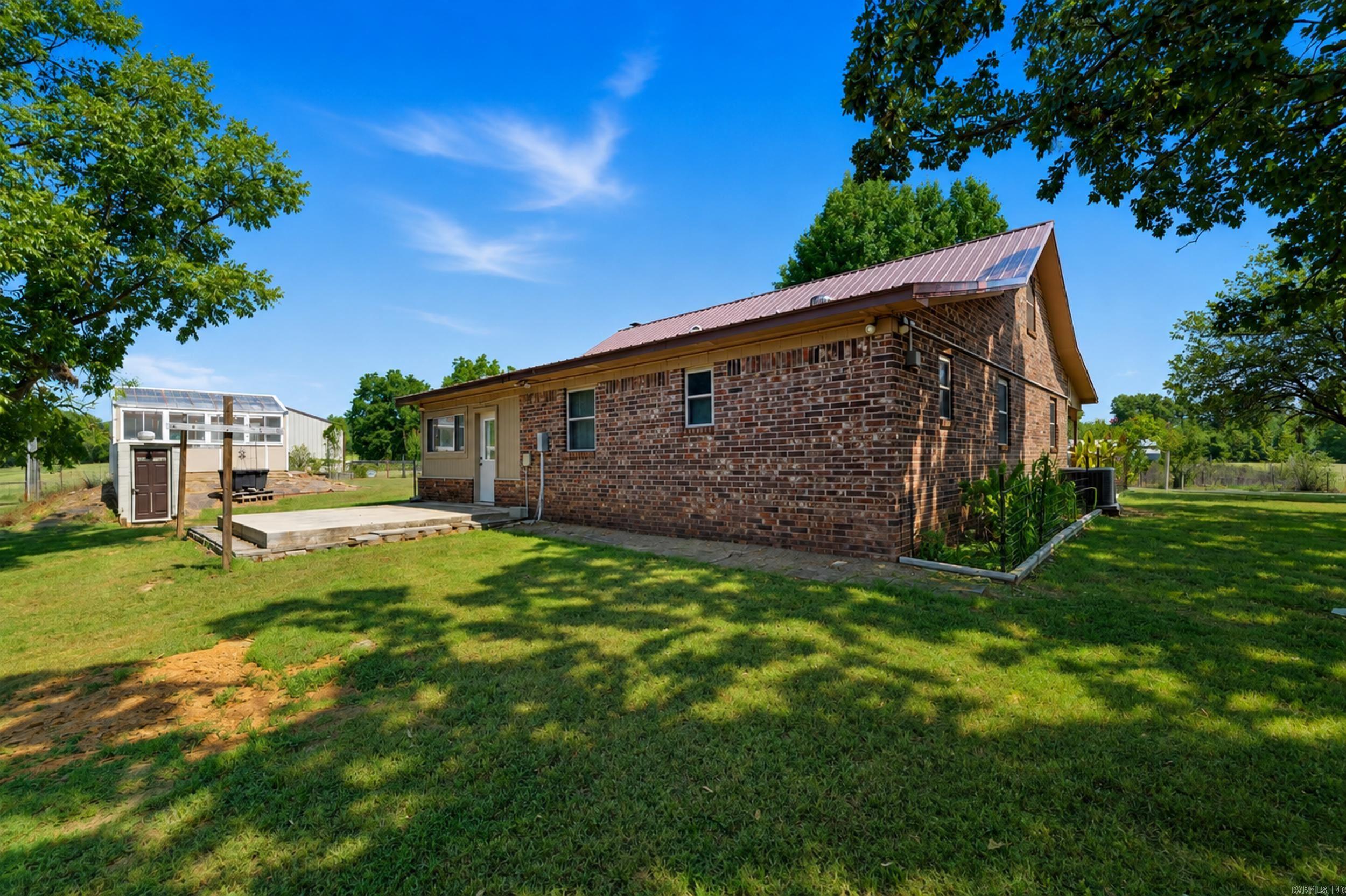 432 County road 3355 Clarksville, AR 72830-3710